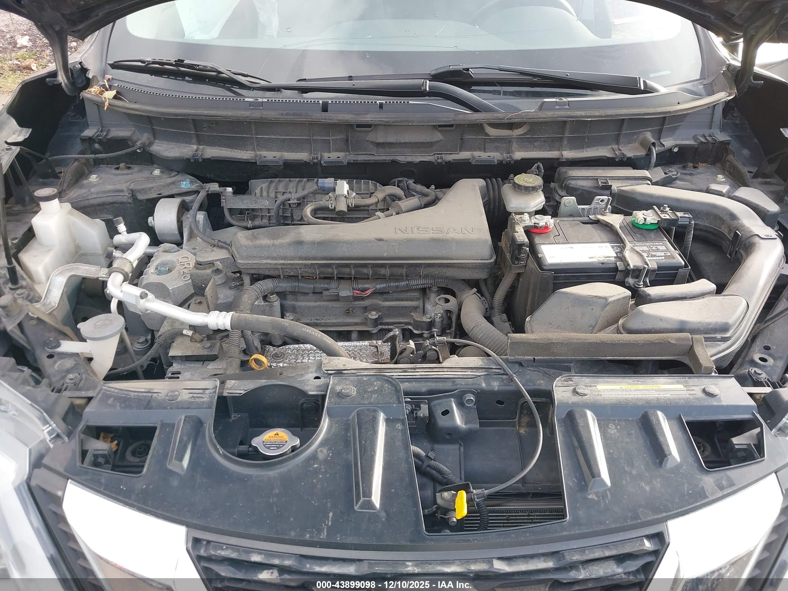 NISSAN ROGUE image 10