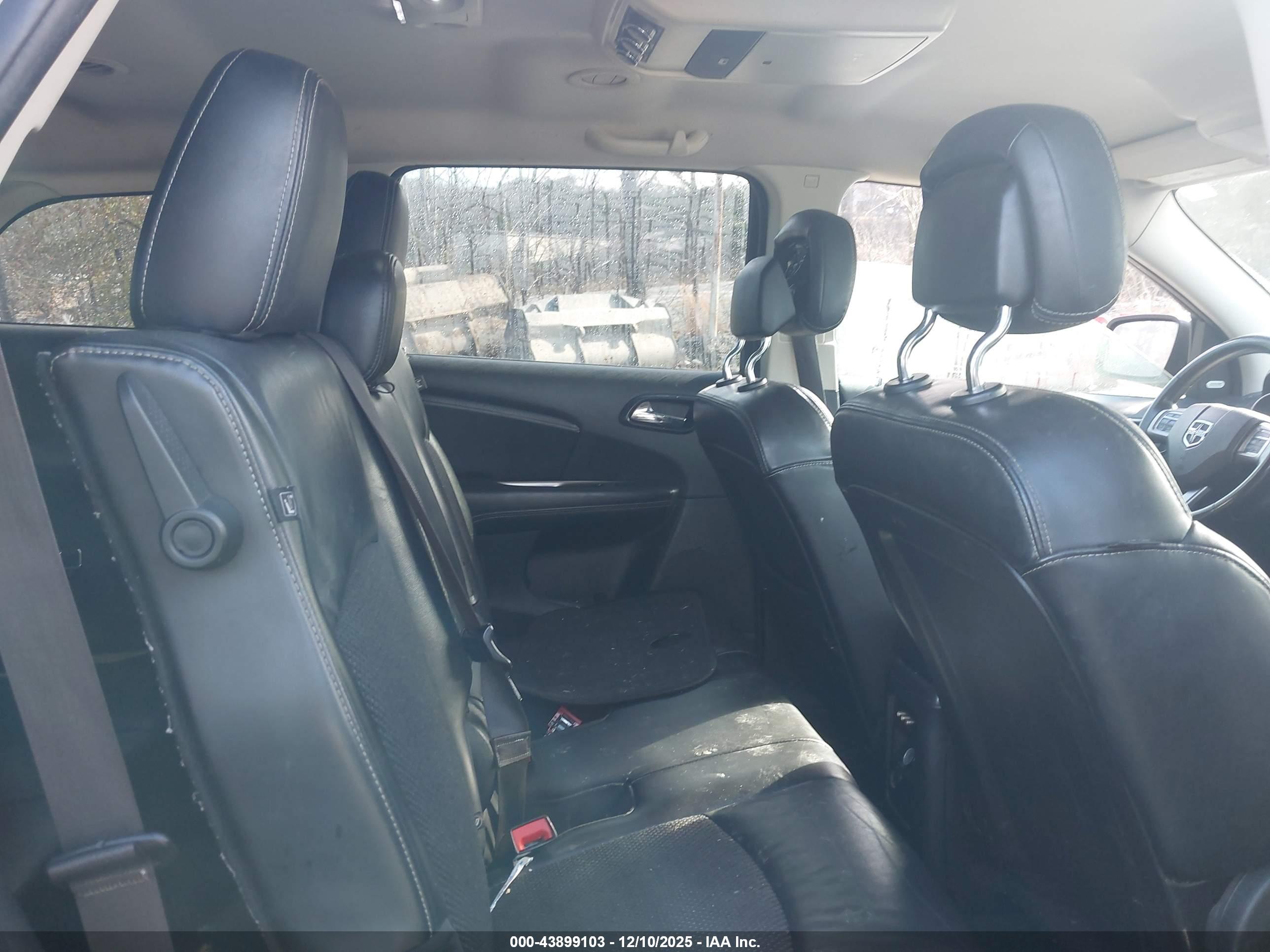 DODGE JOURNEY image 8