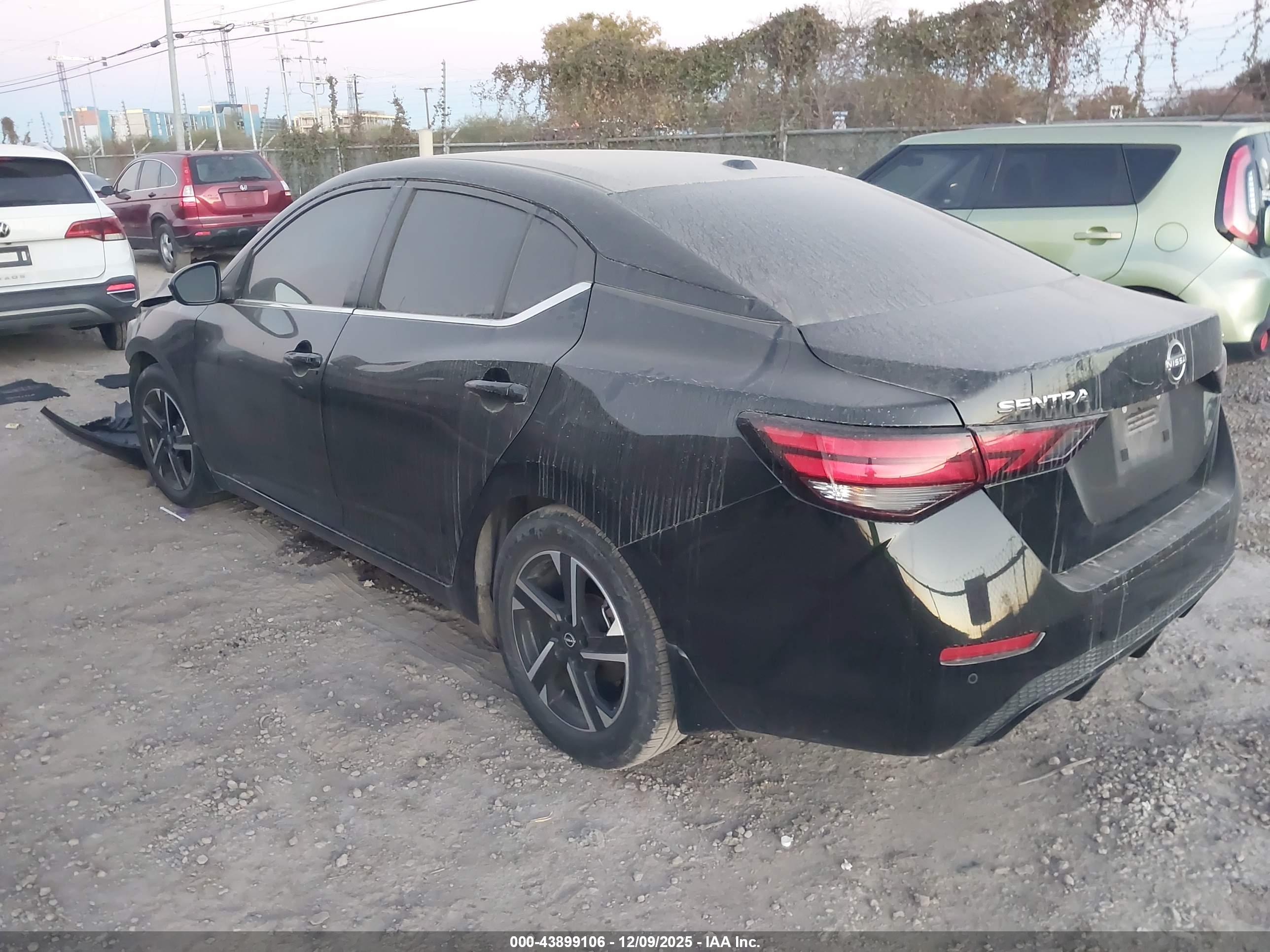 NISSAN SENTRA image 3