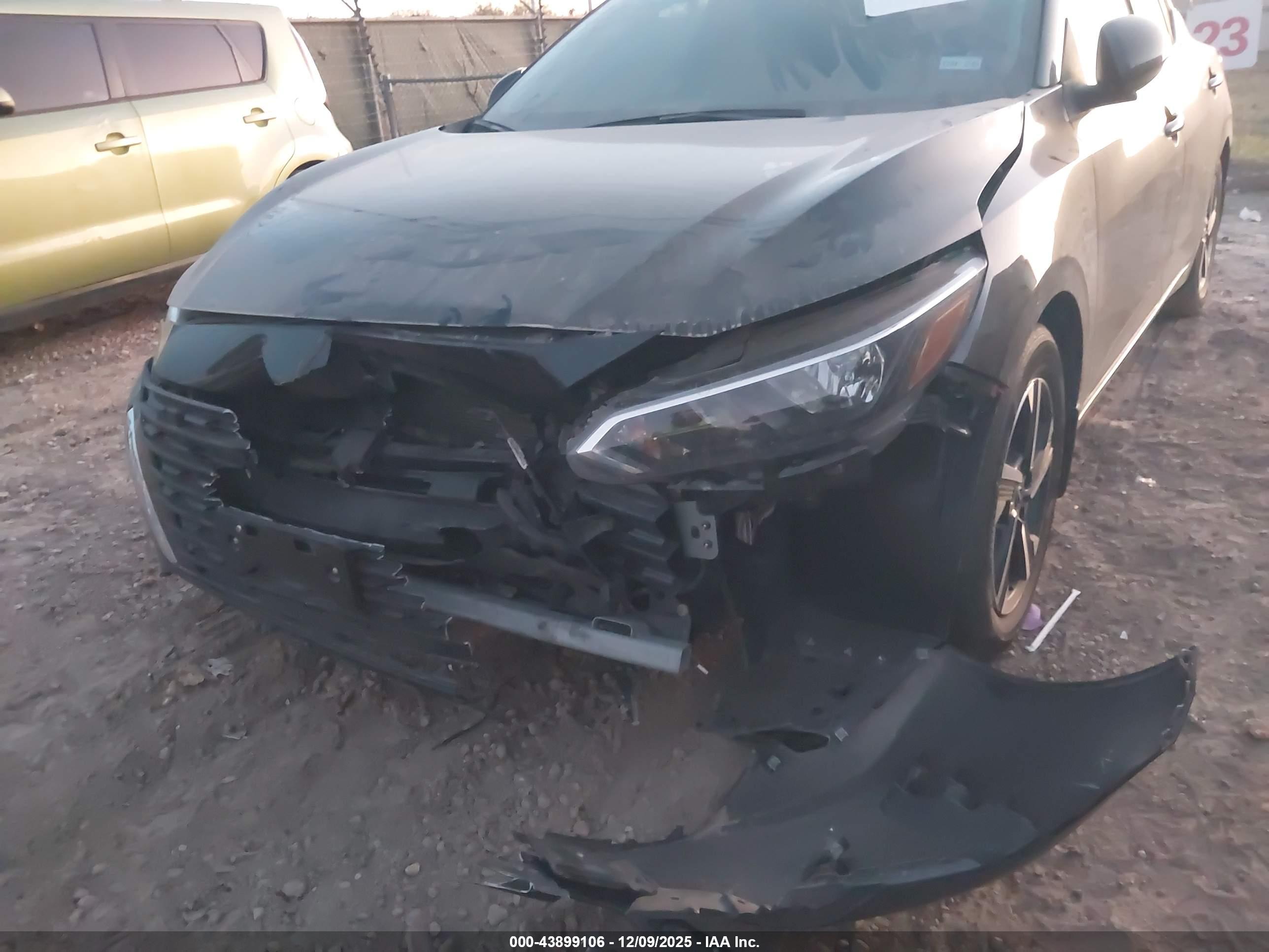 NISSAN SENTRA image 6