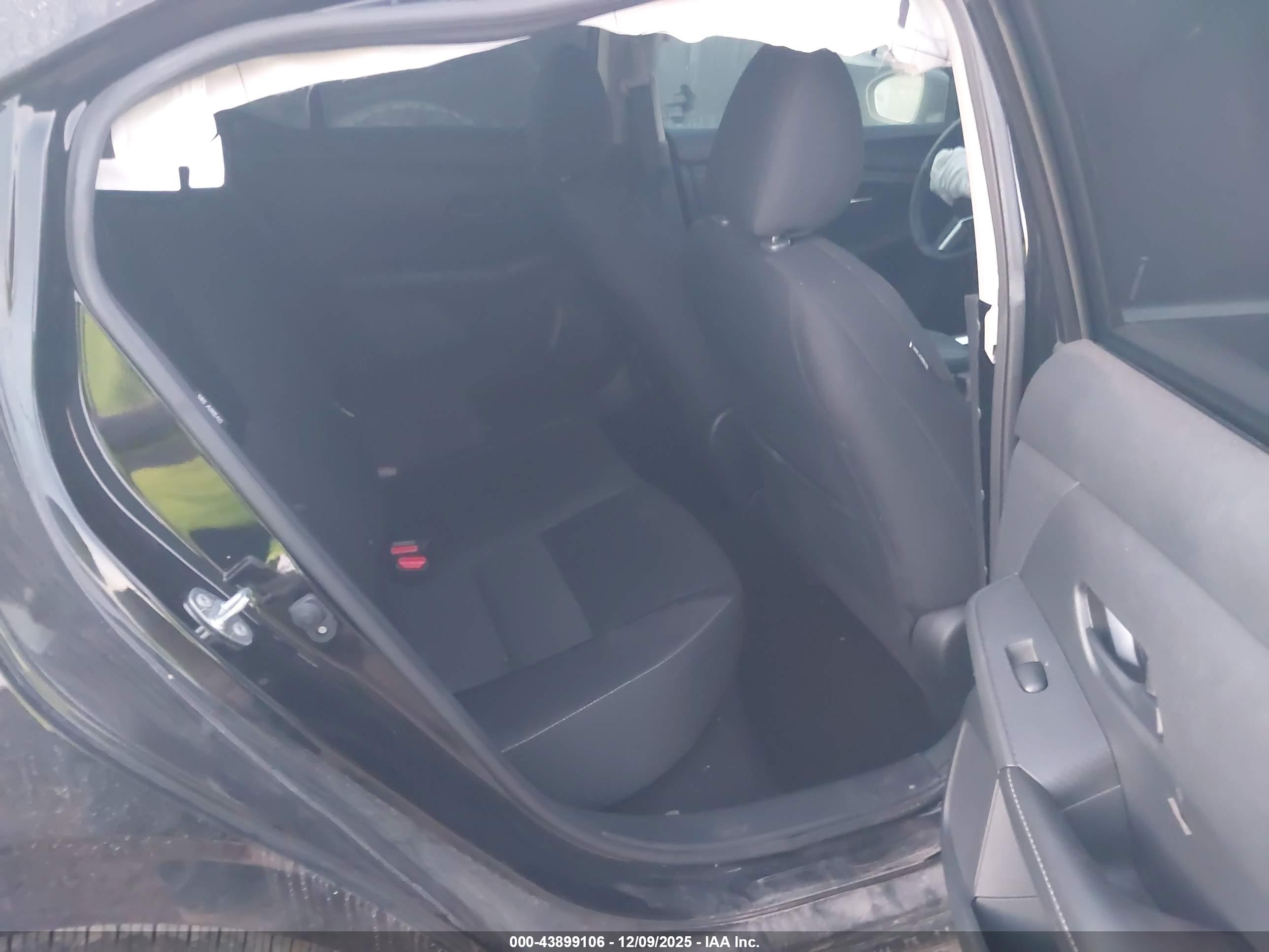 NISSAN SENTRA image 8