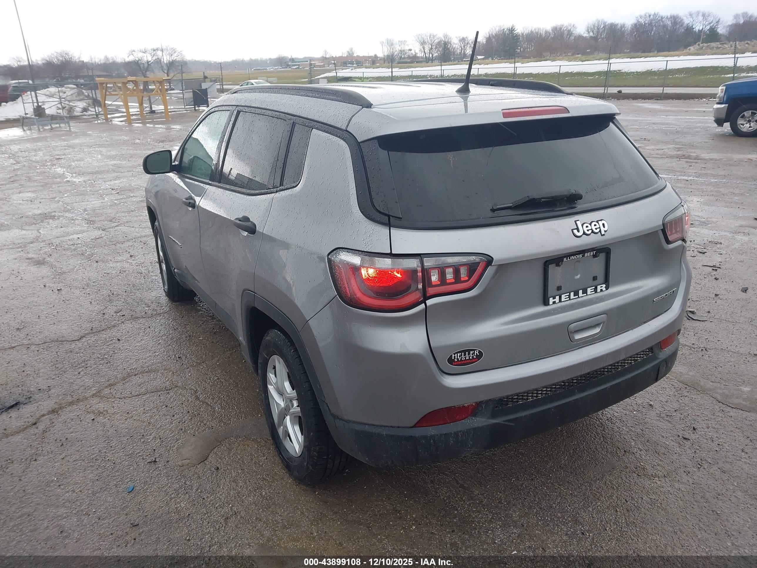 JEEP COMPASS image 3