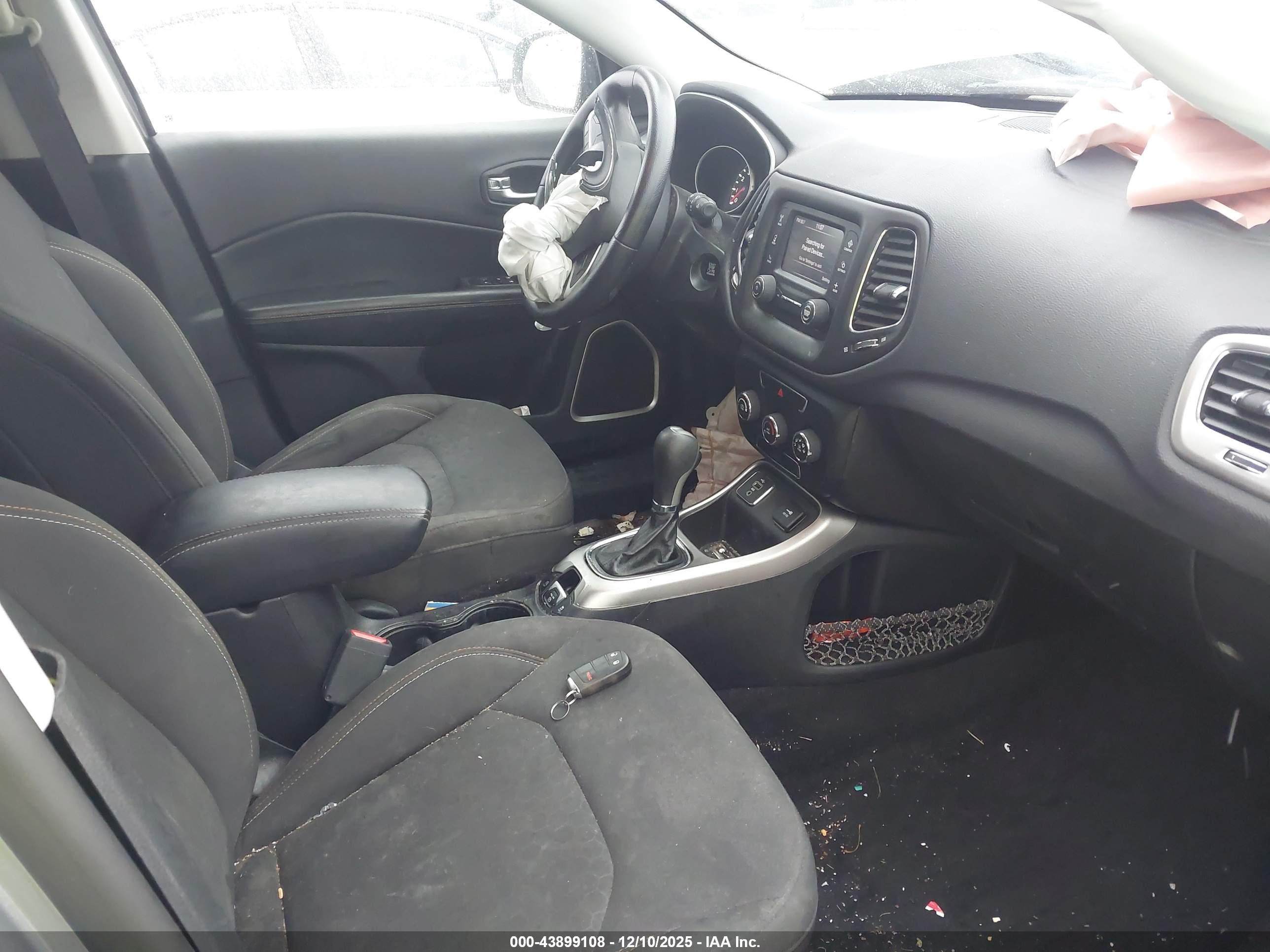 JEEP COMPASS image 5