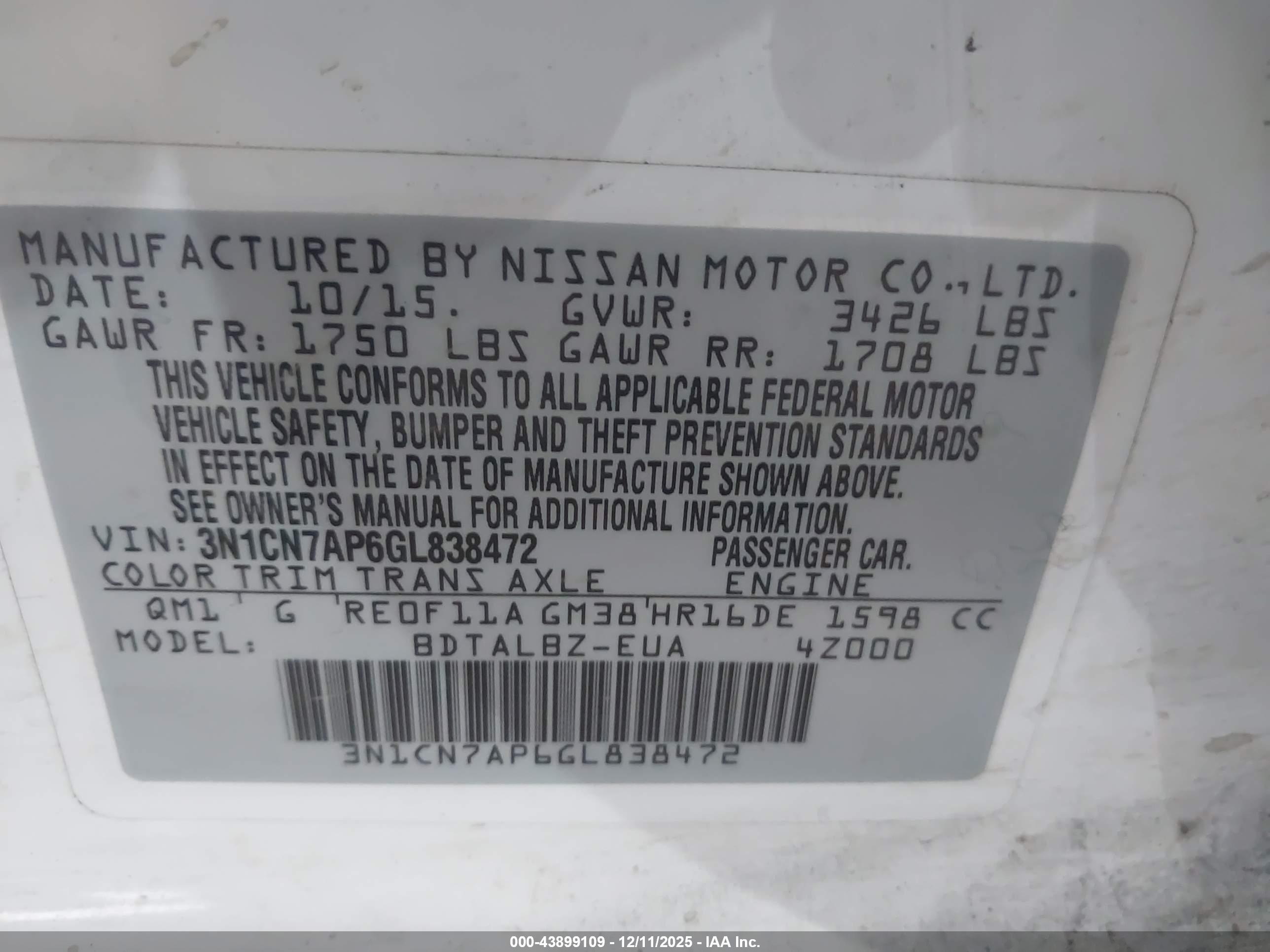 NISSAN VERSA image 9