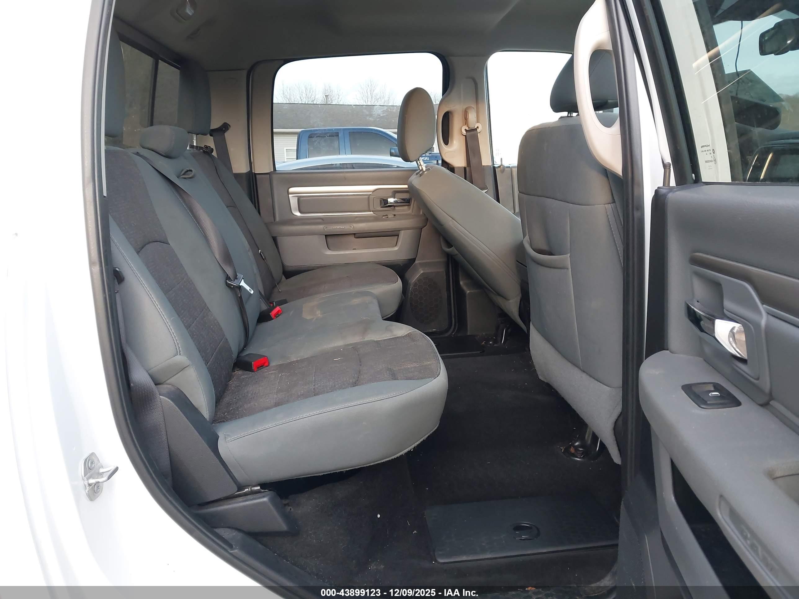 RAM 1500 image 8