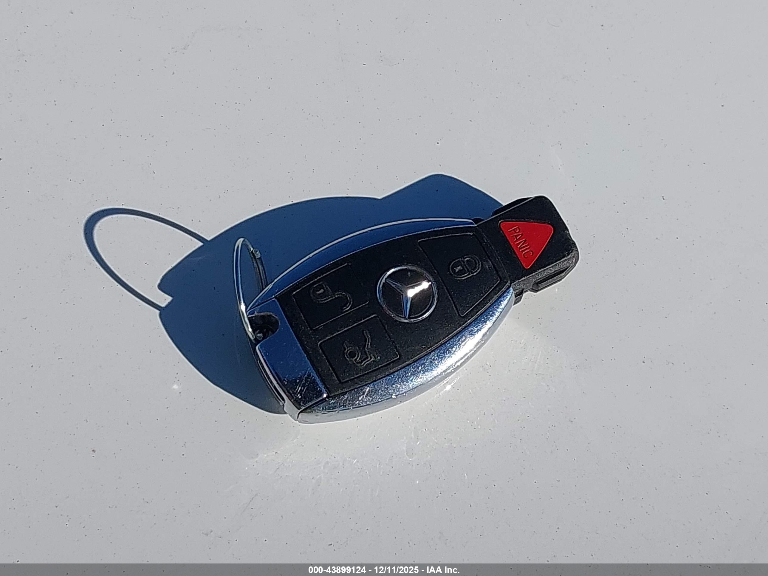 MERCEDES-BENZ C image 11