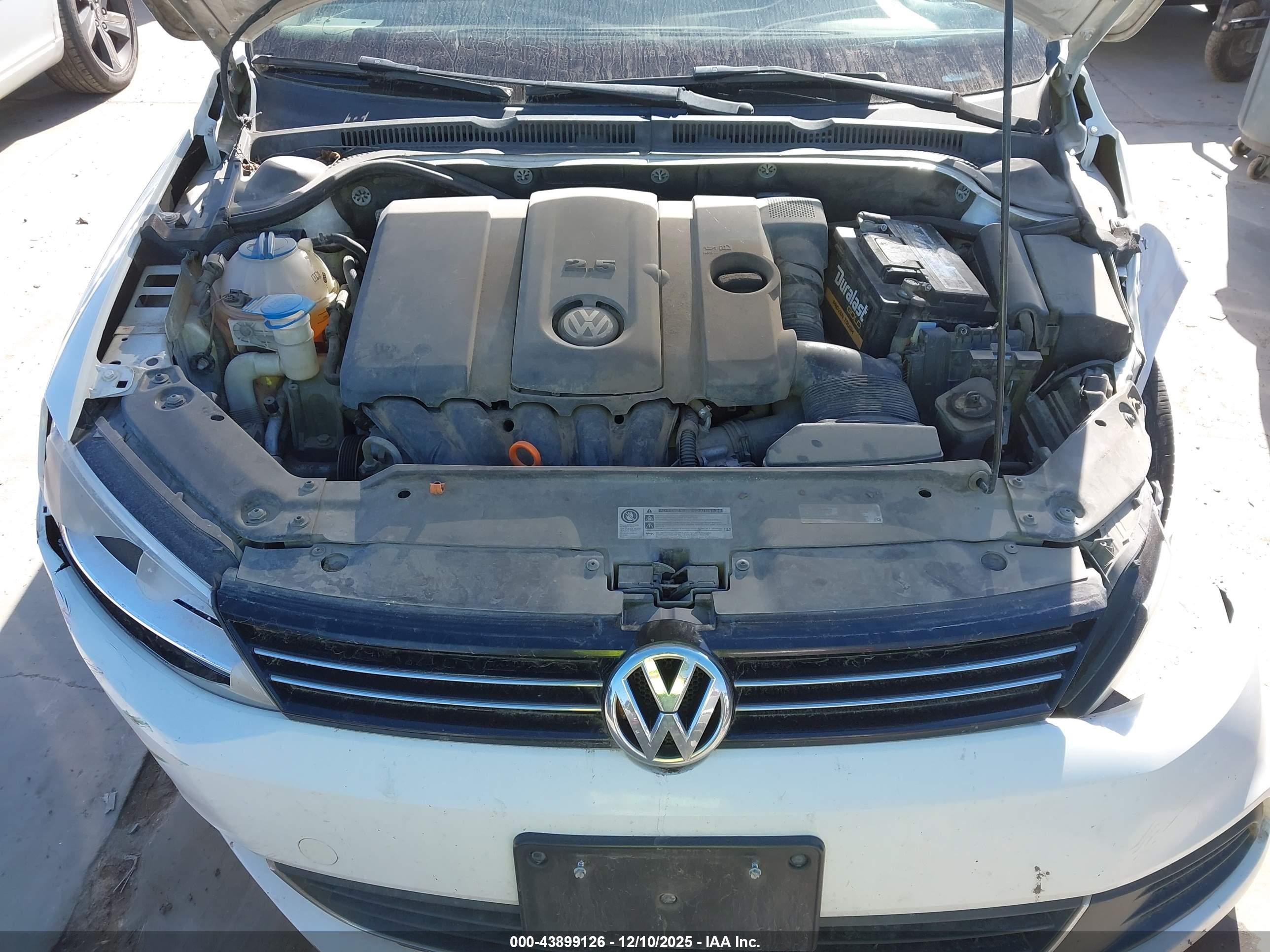 VOLKSWAGEN JETTA image 10