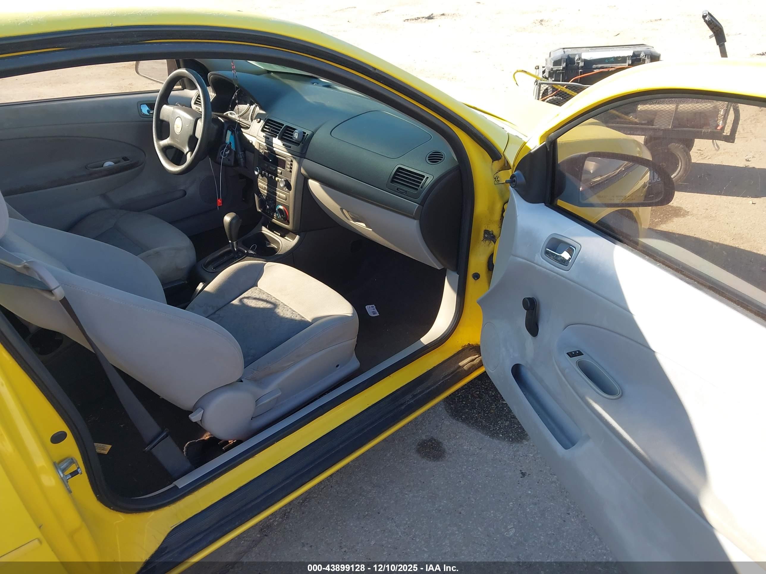 CHEVROLET COBALT image 5