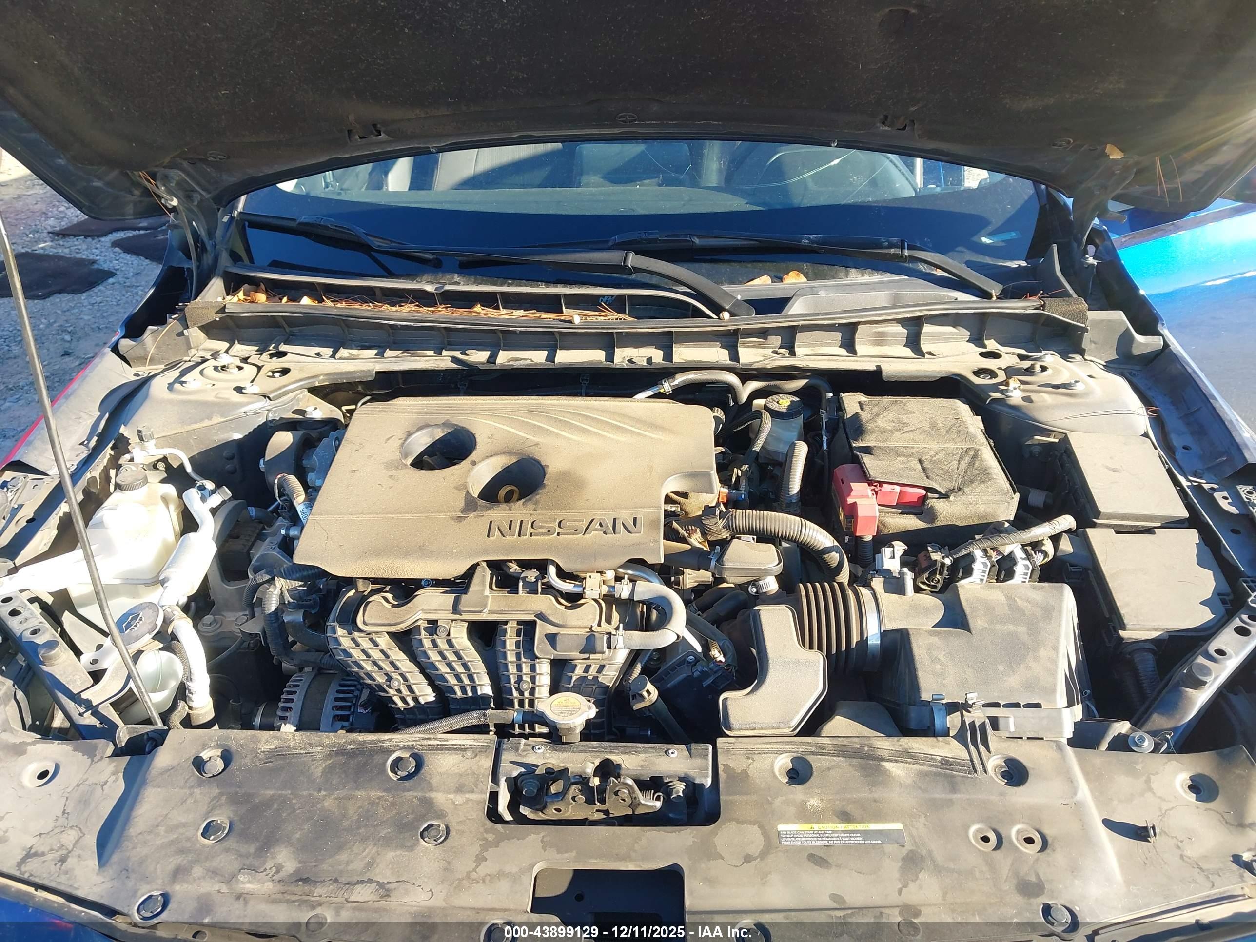 NISSAN ALTIMA image 10