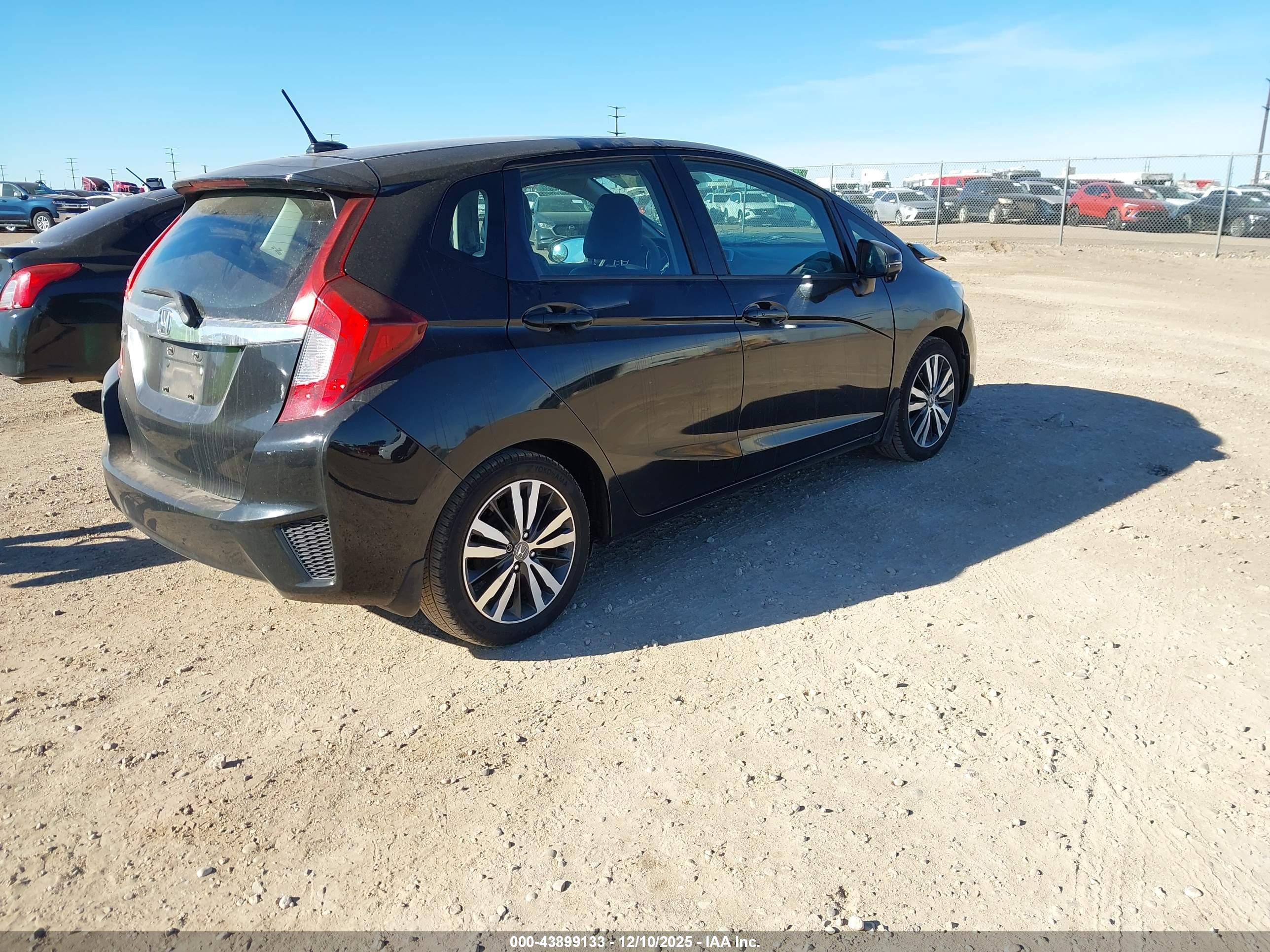 HONDA FIT image 4