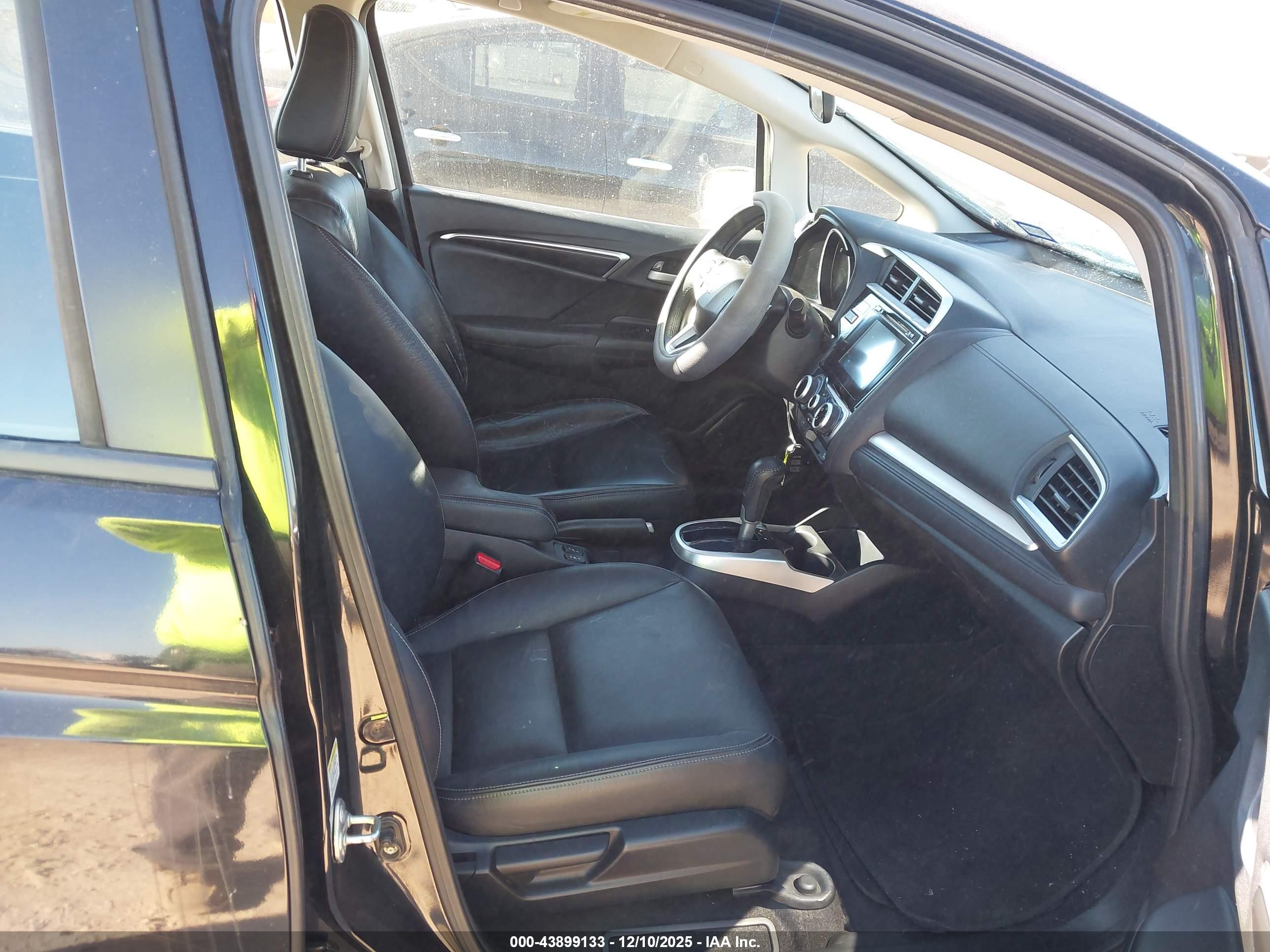 HONDA FIT image 5