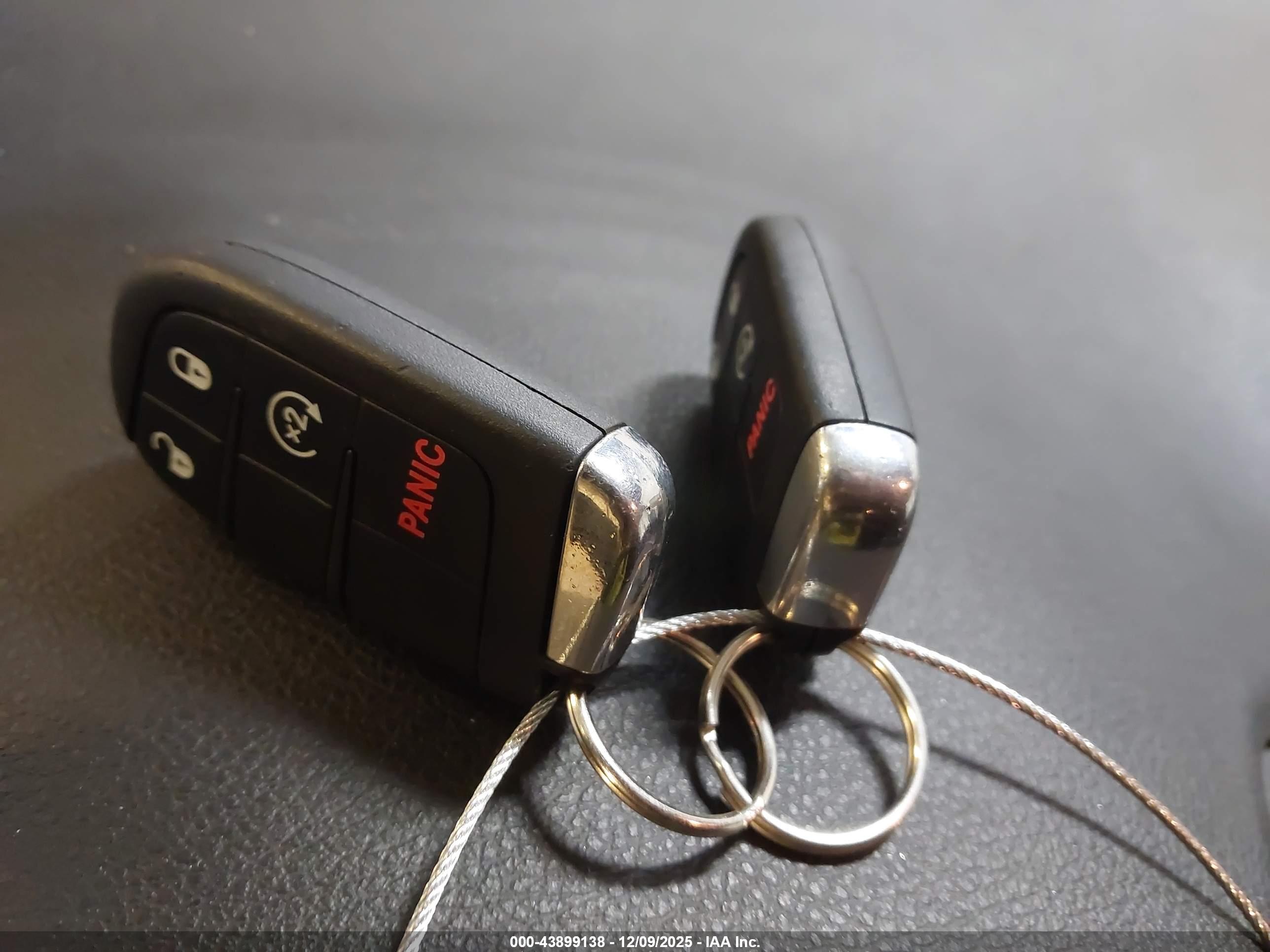 JEEP RENEGADE image 11