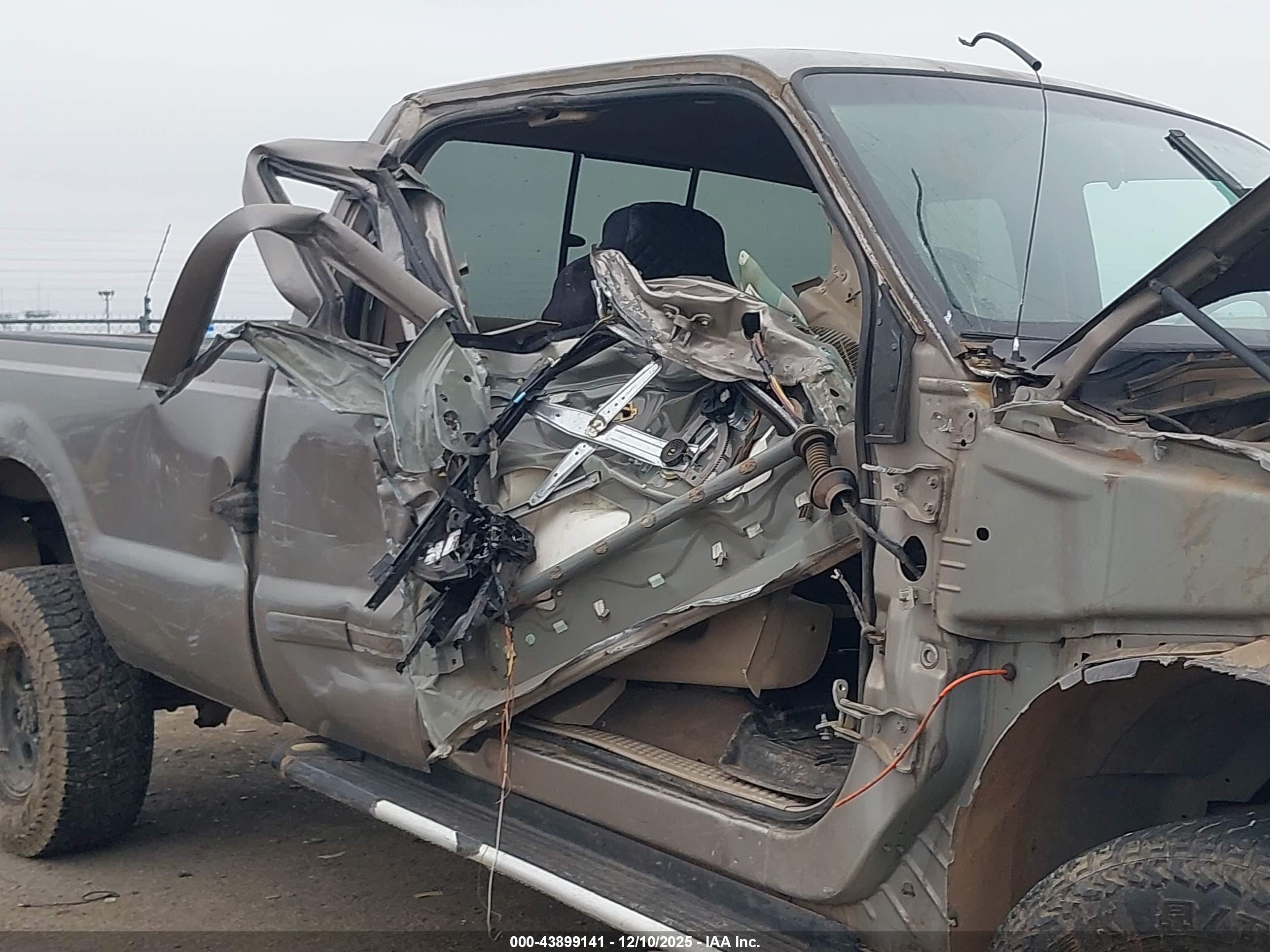 FORD F-350 image 6