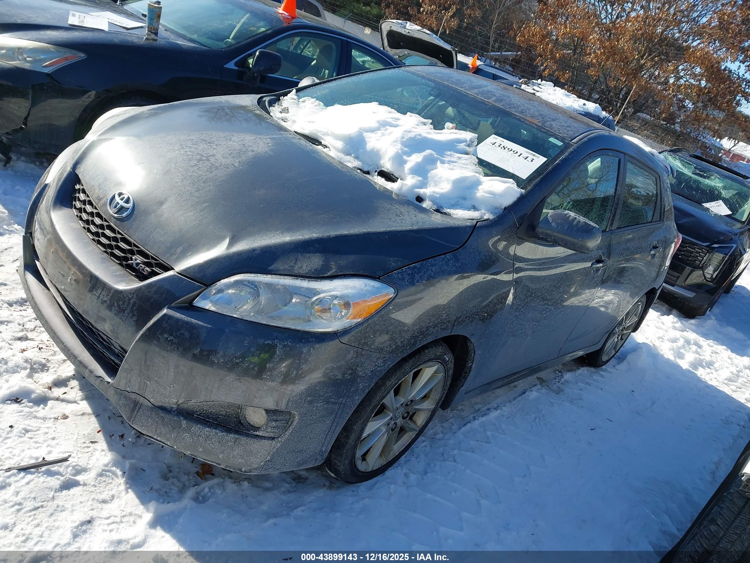TOYOTA MATRIX image 2