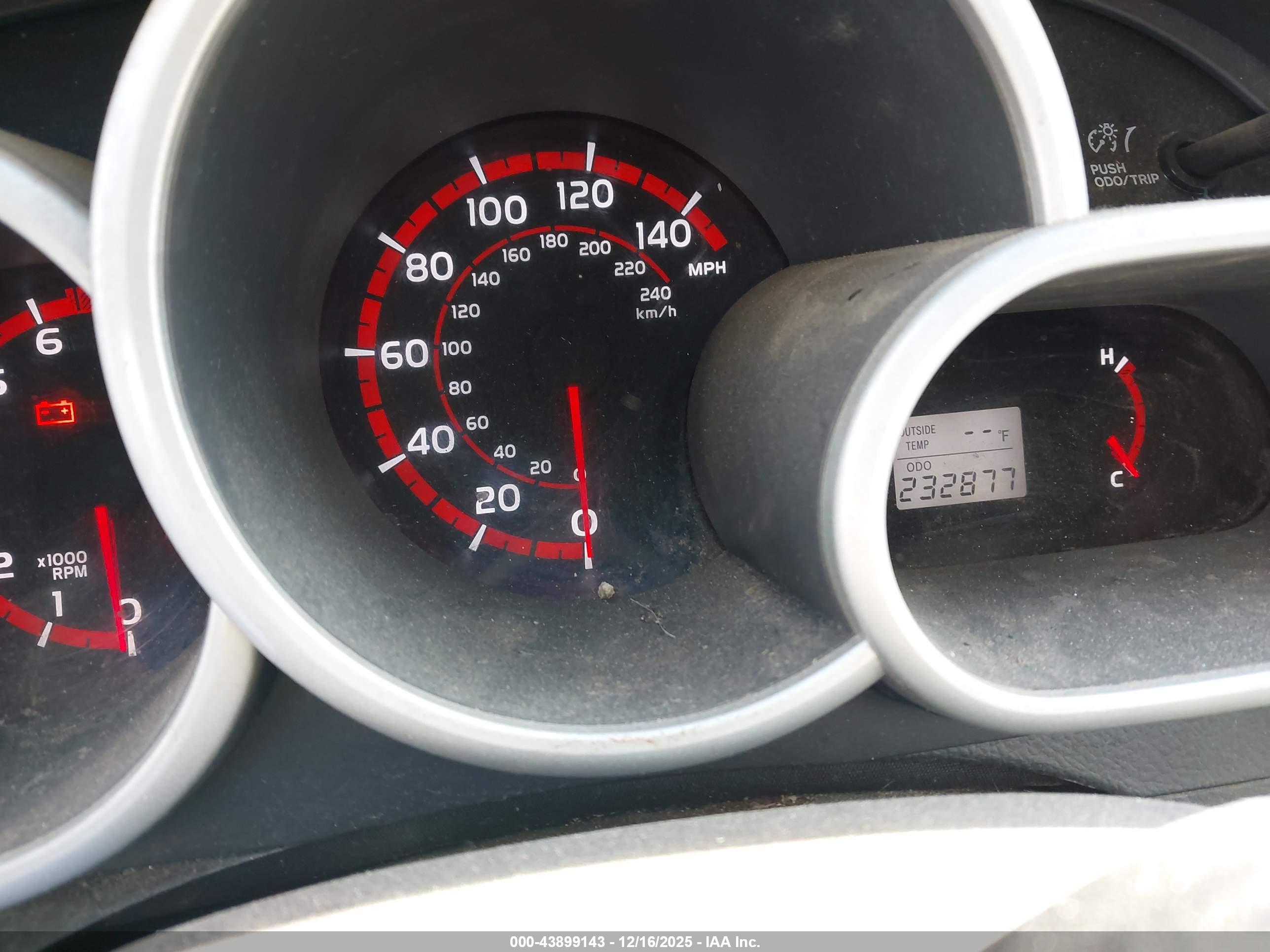 TOYOTA MATRIX image 7