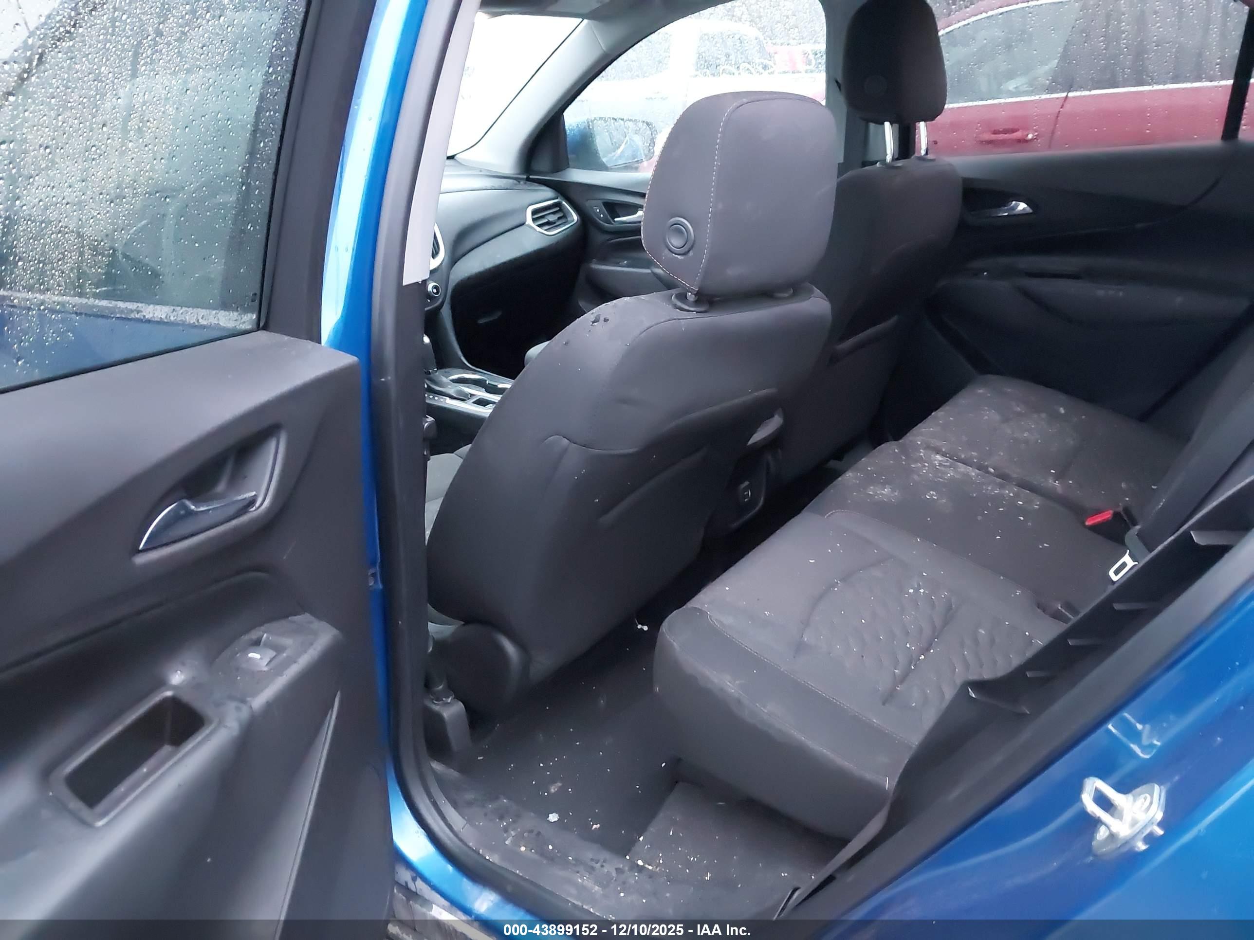 CHEVROLET EQUINOX image 8