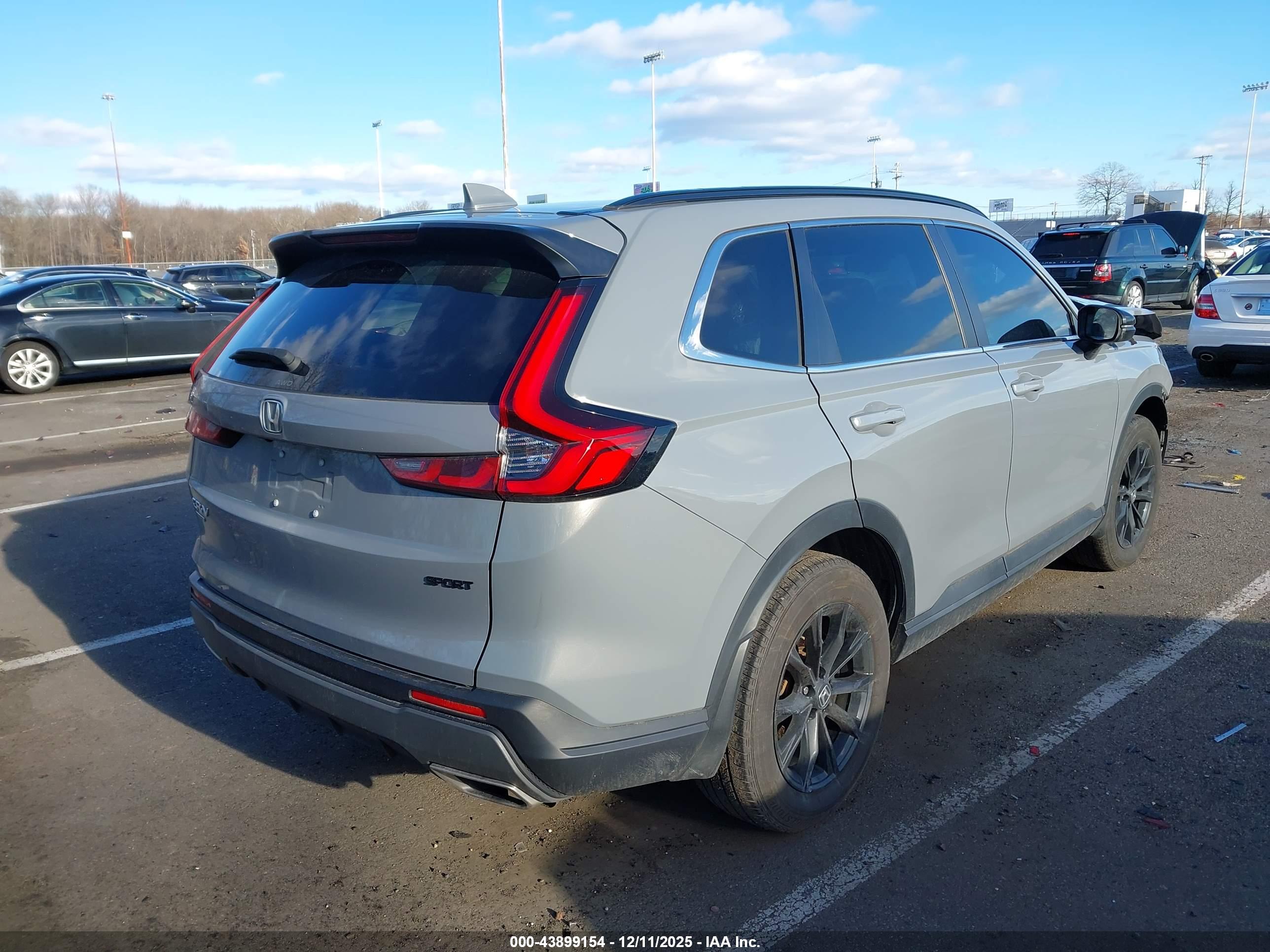 HONDA CR-V image 4