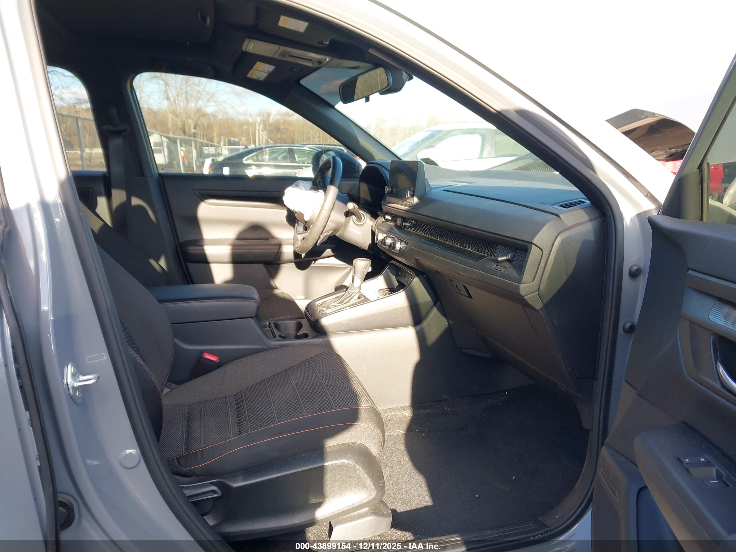 HONDA CR-V image 5