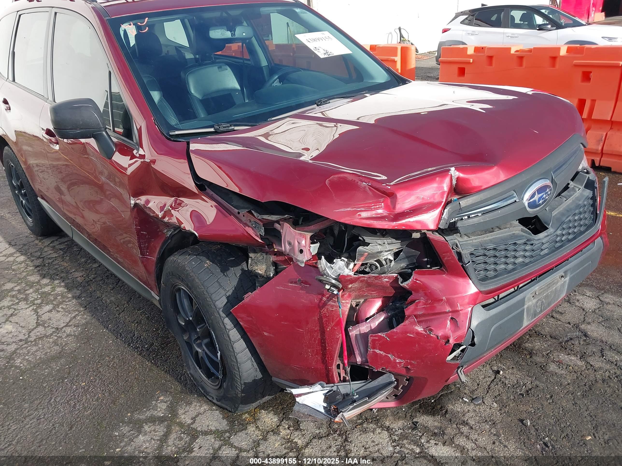 SUBARU FORESTER image 6