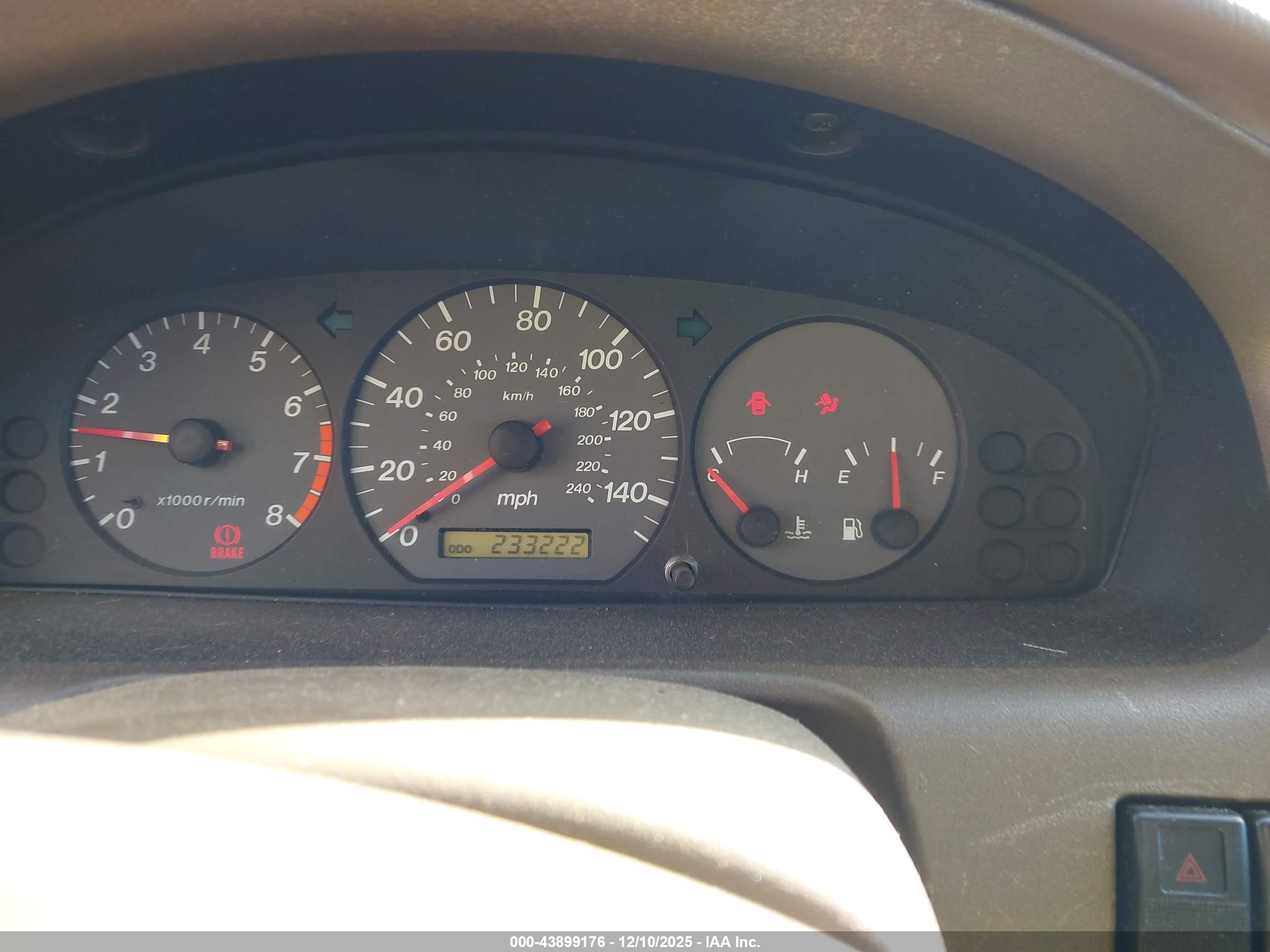 MAZDA 626 image 7