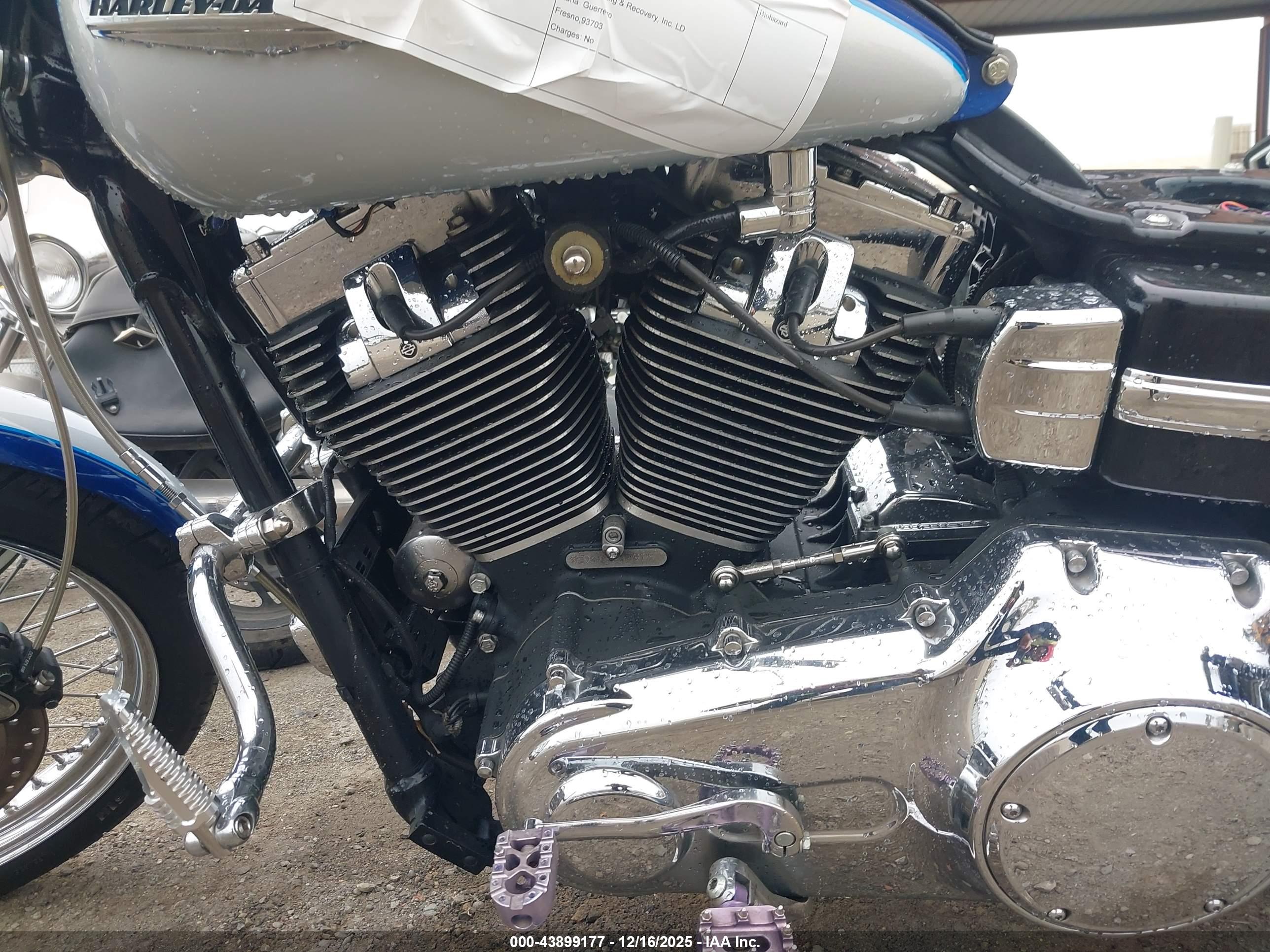 HARLEY-DAVIDSON FXDC image 9