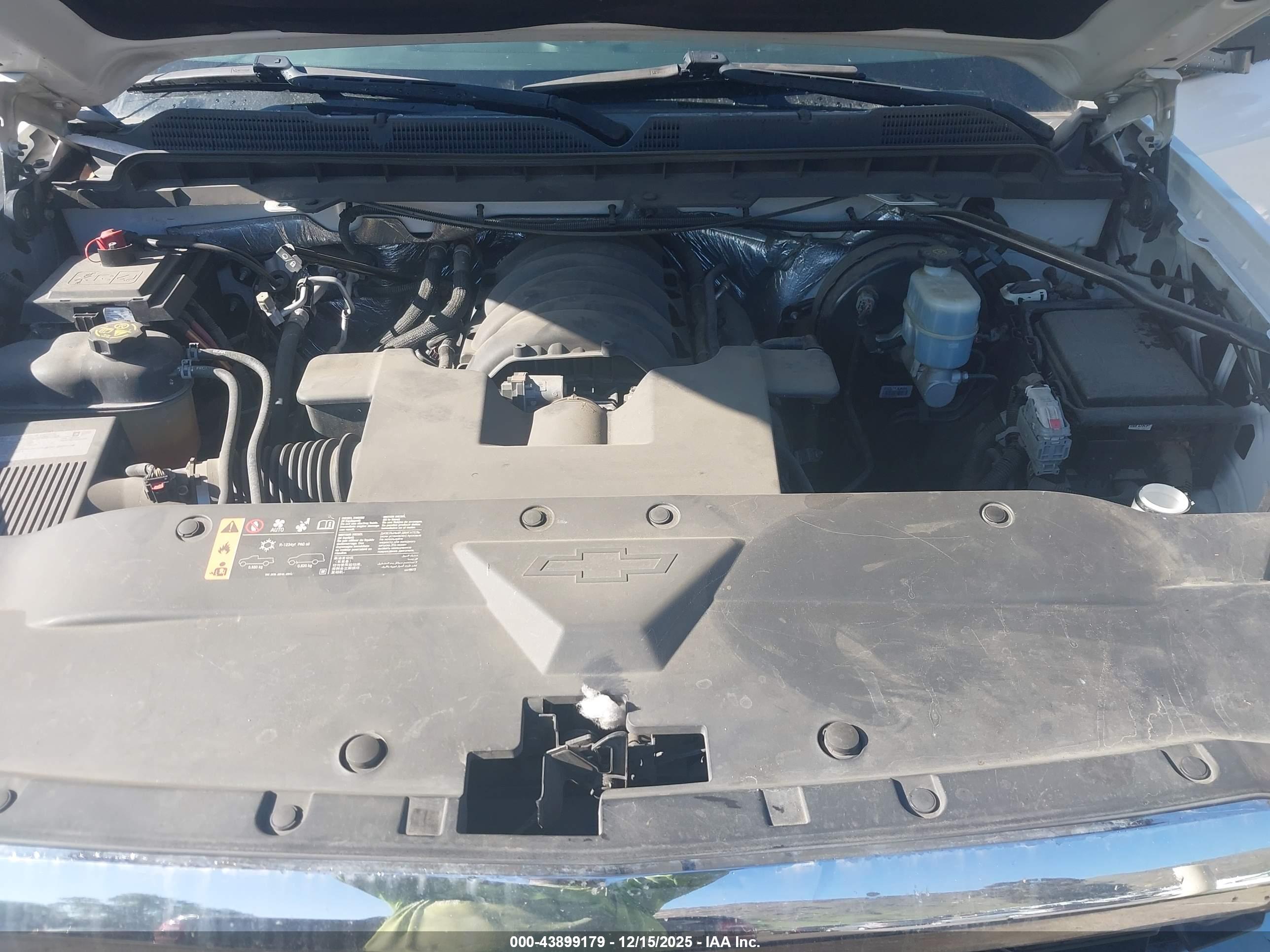 CHEVROLET SILVERADO image 10
