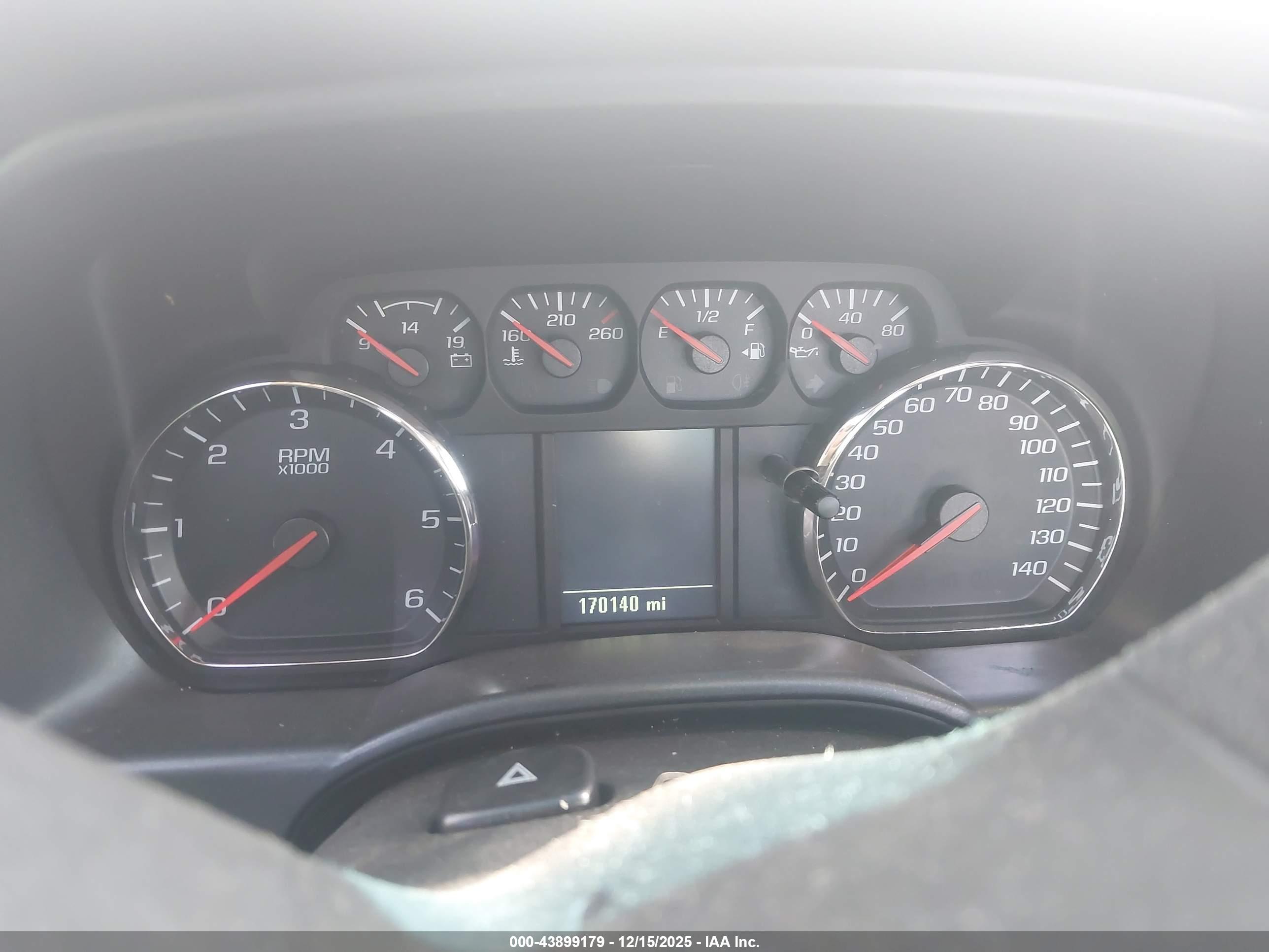 CHEVROLET SILVERADO image 7