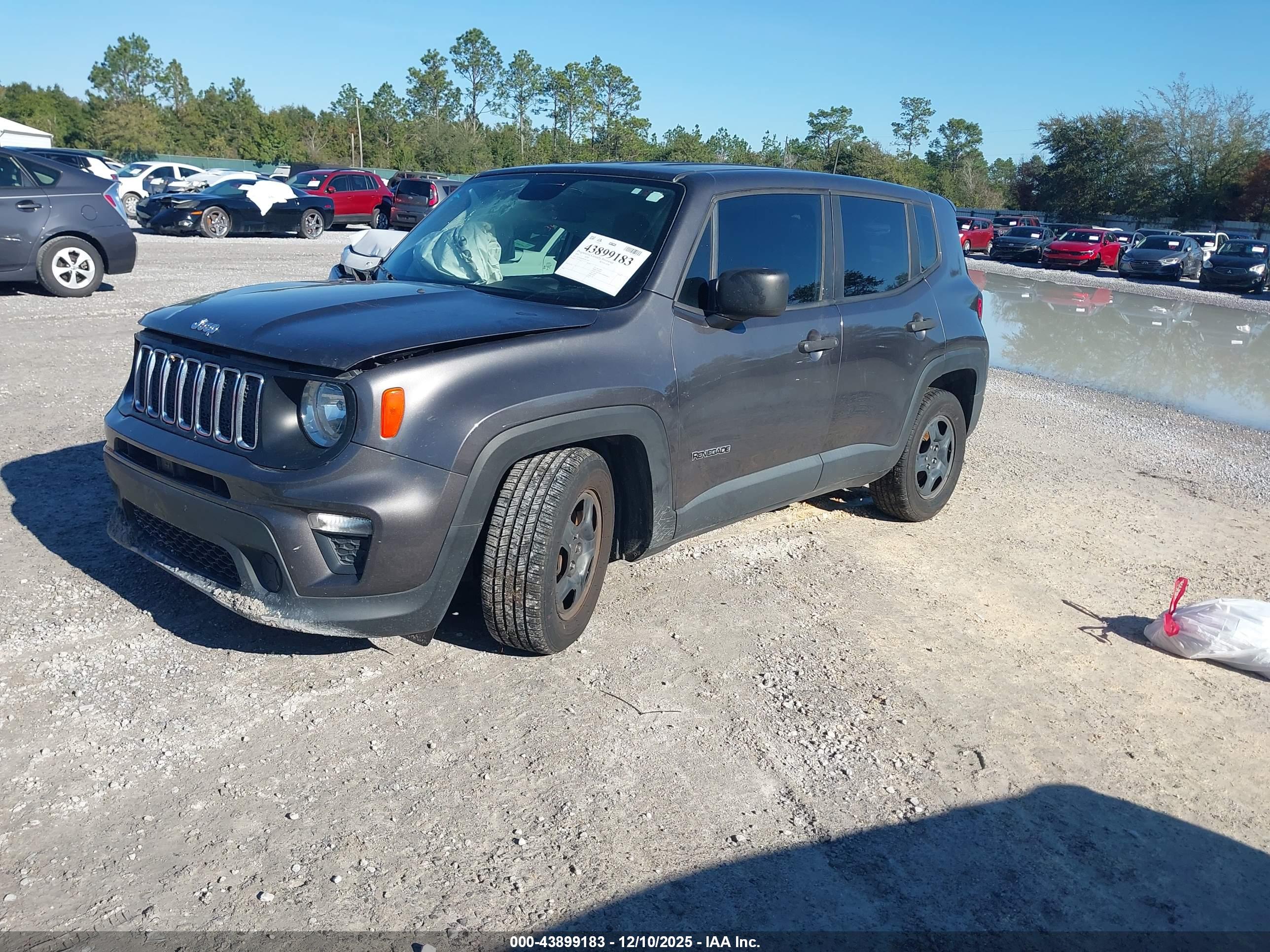 JEEP RENEGADE image 2