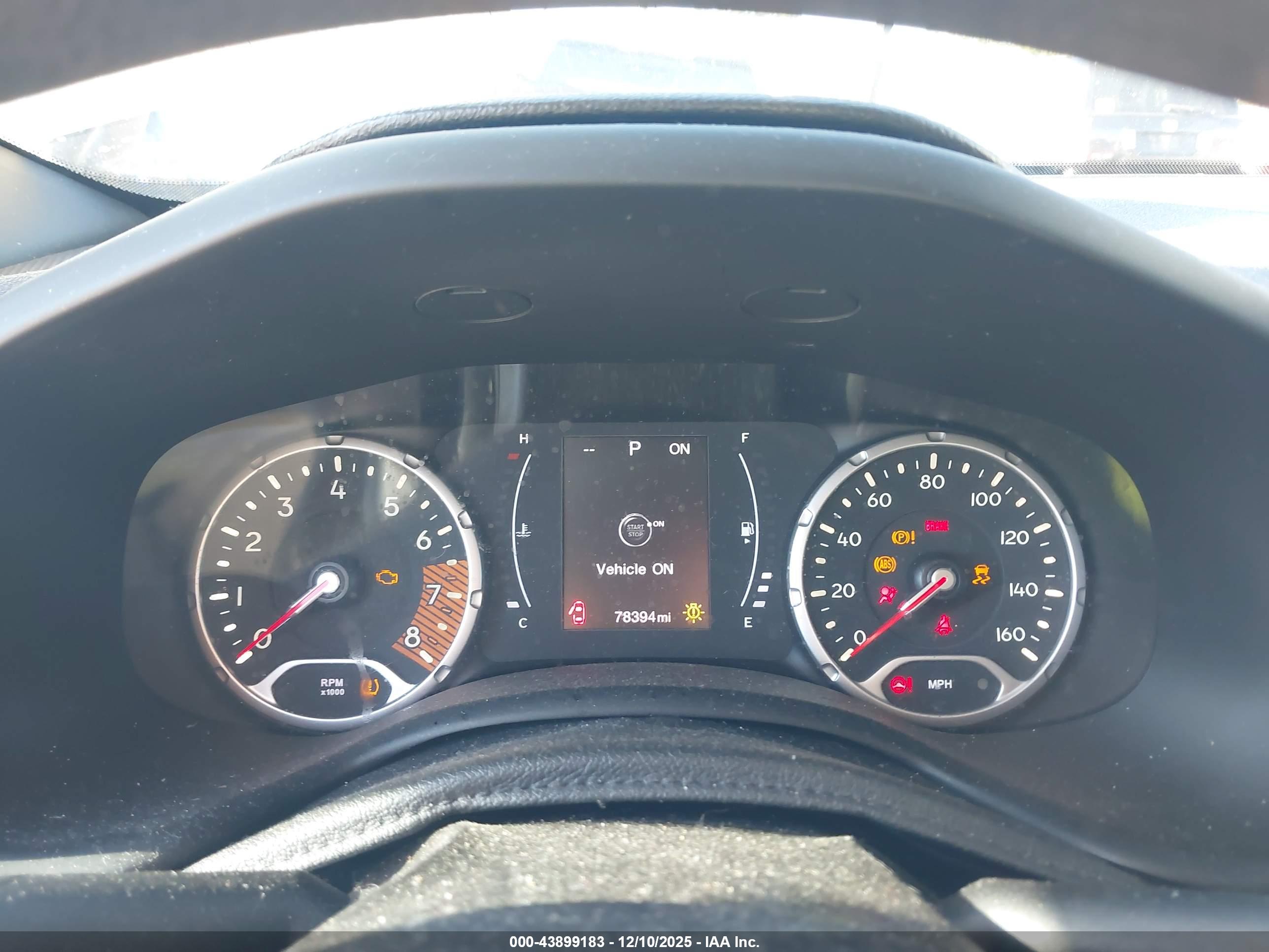JEEP RENEGADE image 7