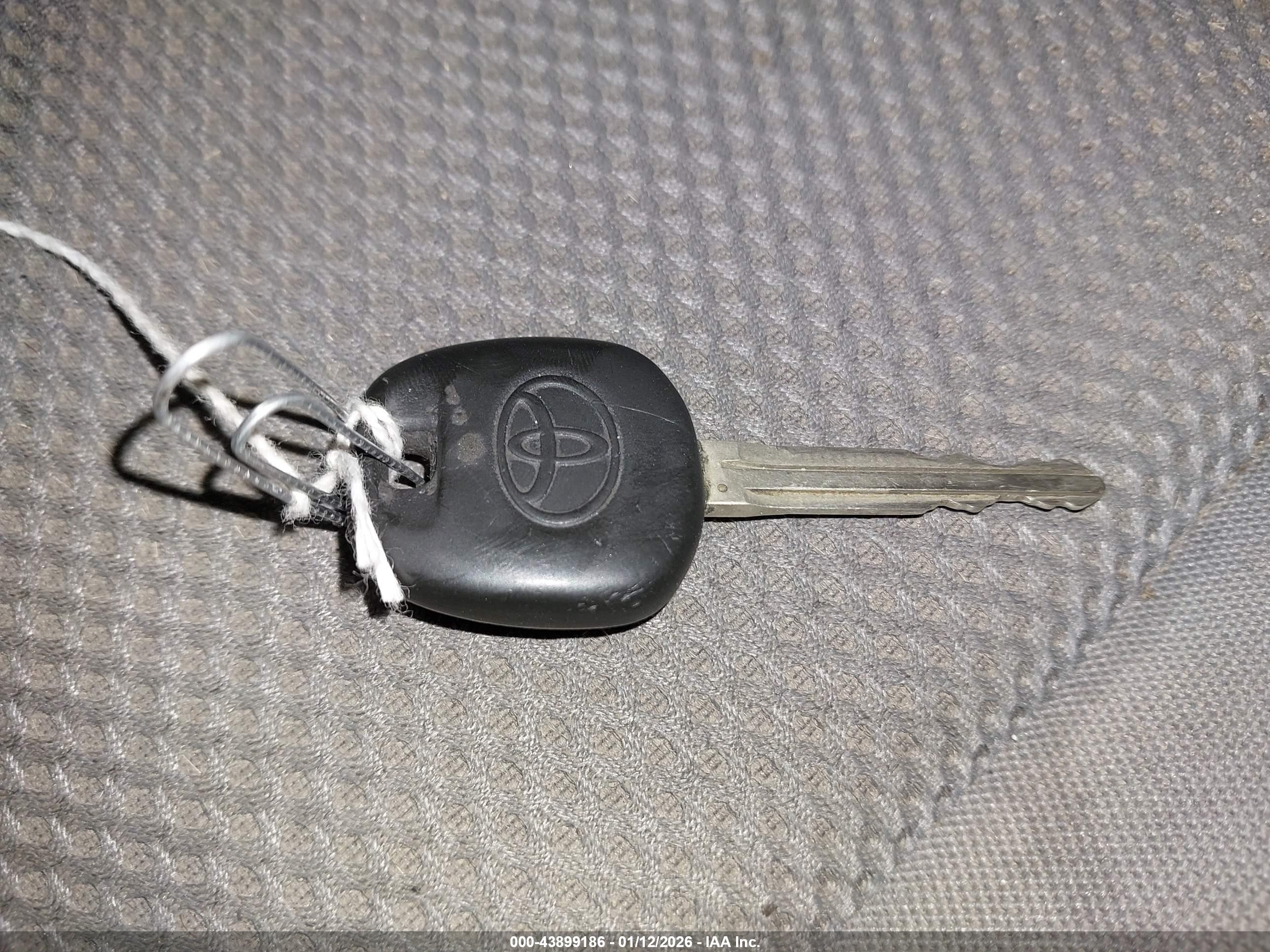 TOYOTA TACOMA image 11