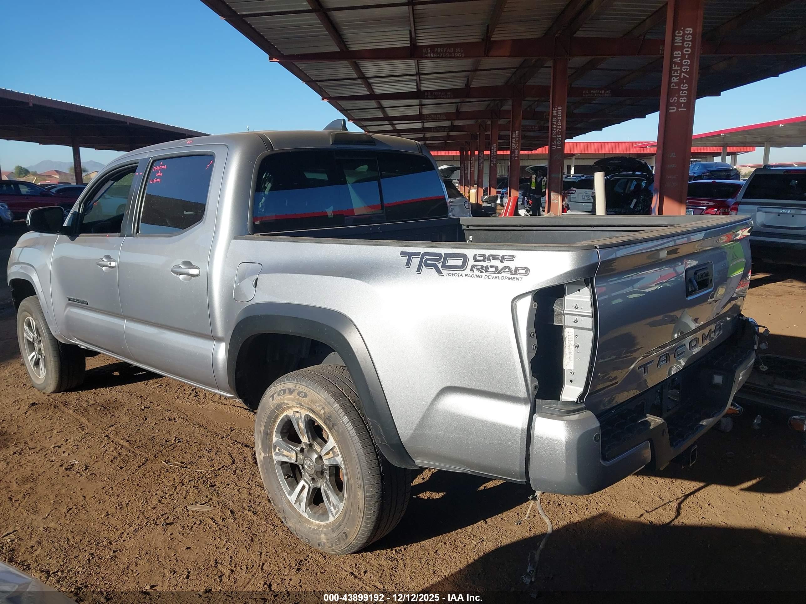 TOYOTA TACOMA image 3