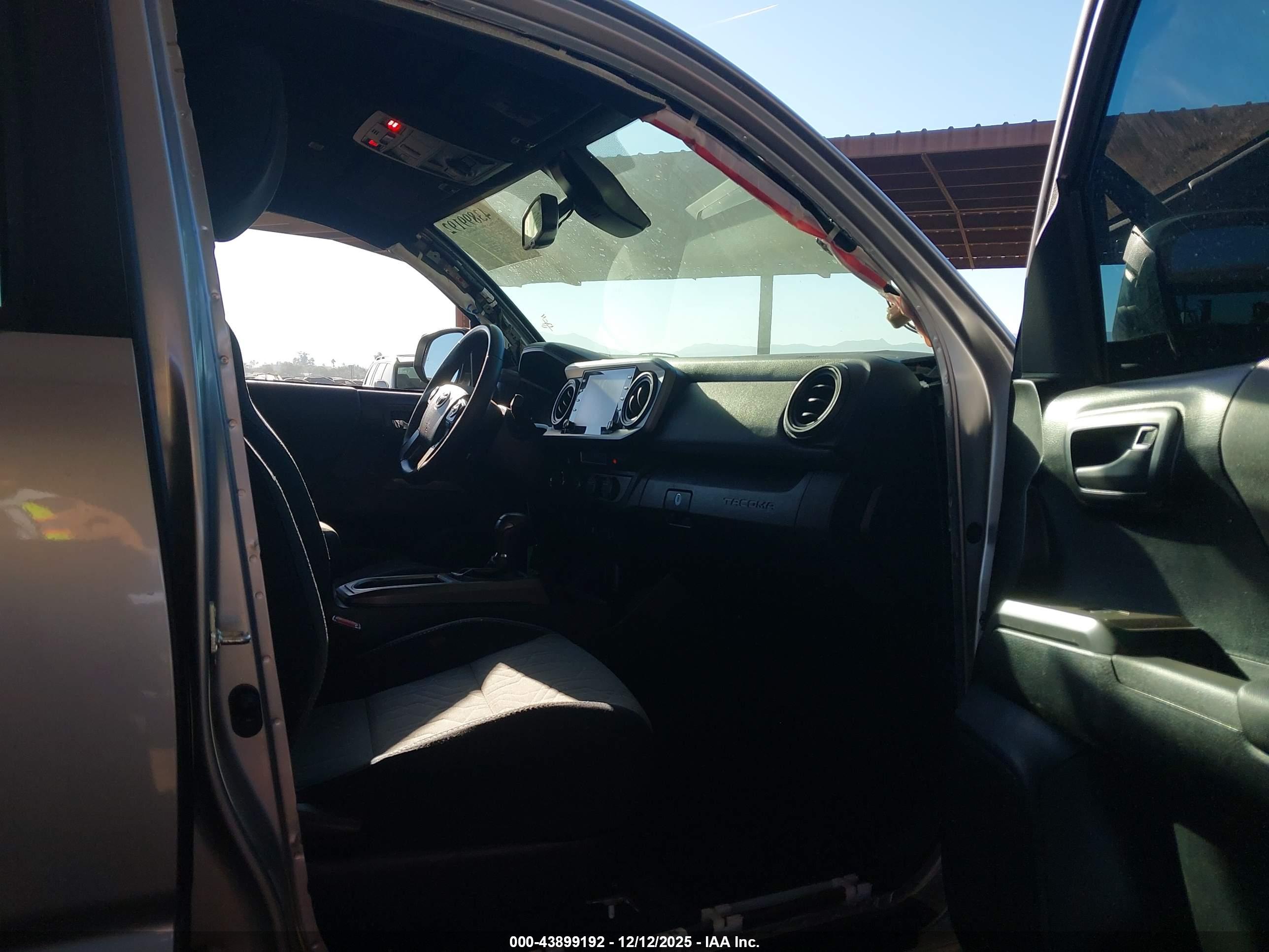 TOYOTA TACOMA image 5