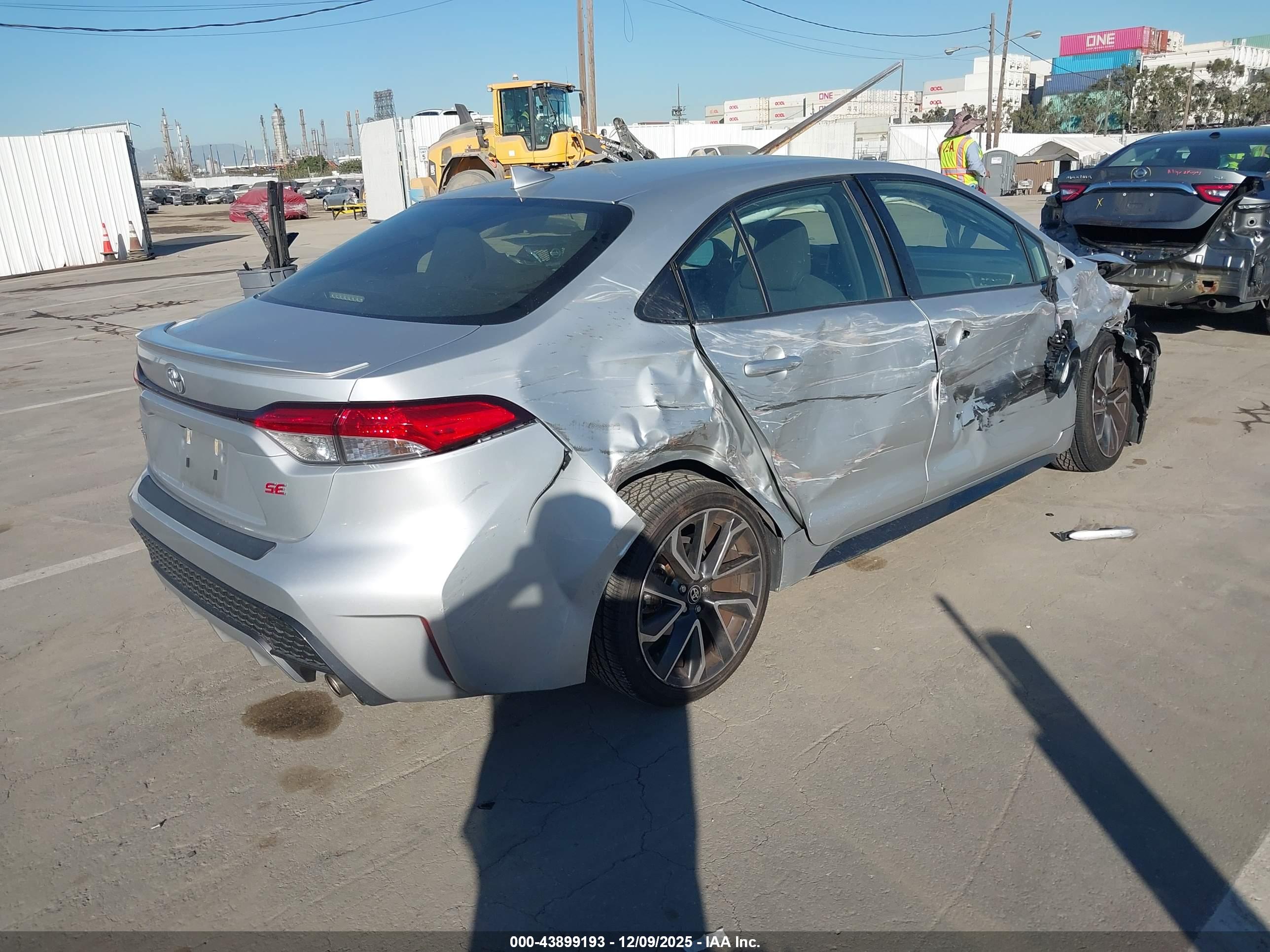TOYOTA COROLLA image 4
