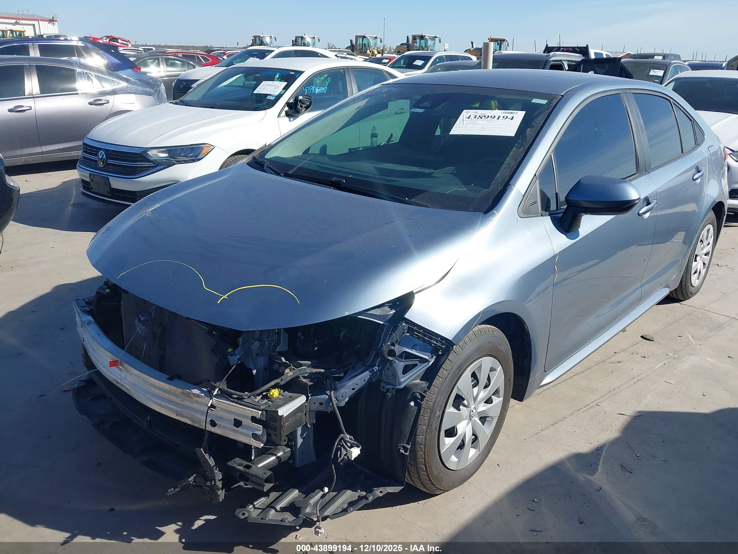 TOYOTA COROLLA image 2