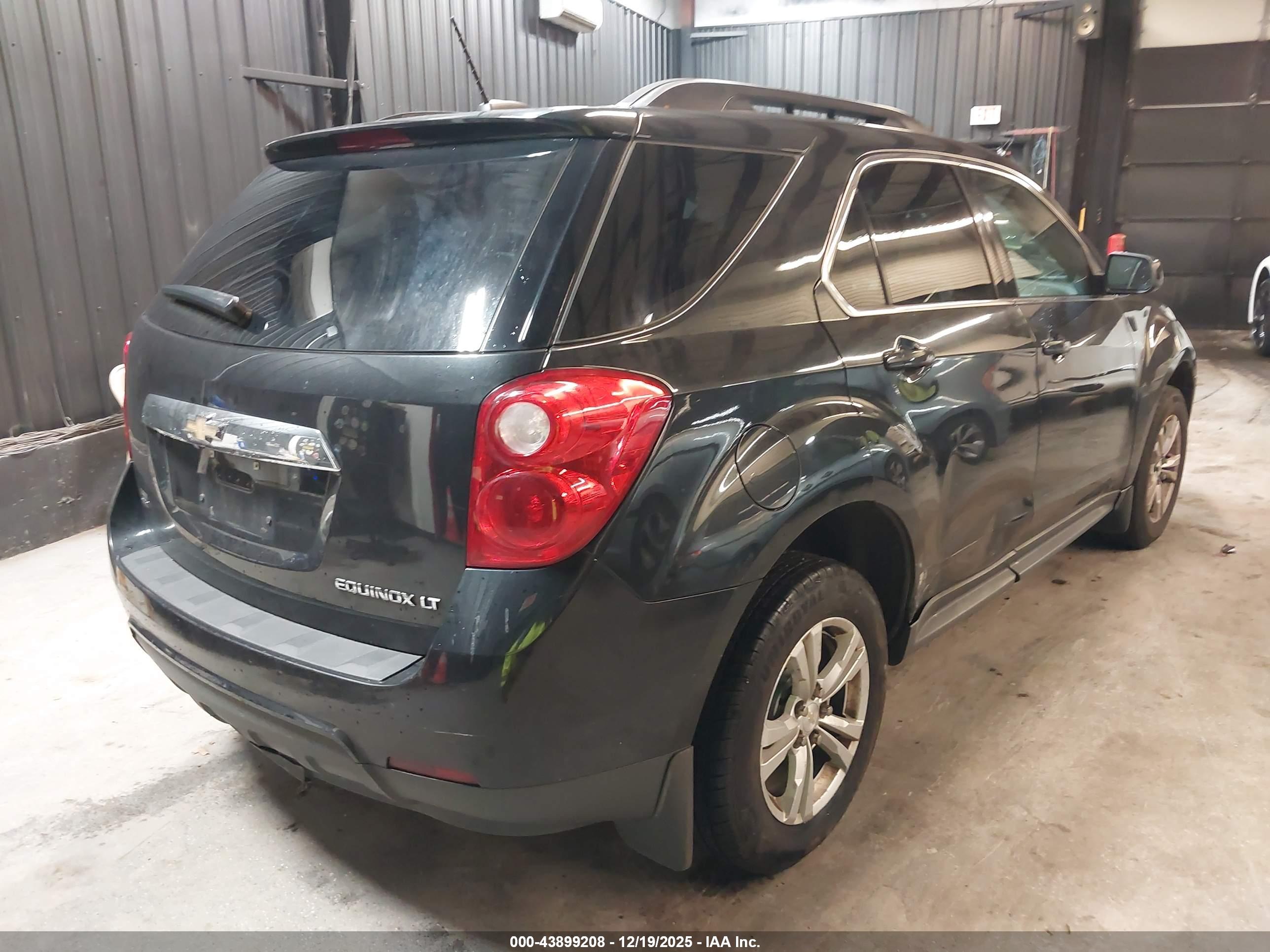CHEVROLET EQUINOX image 4