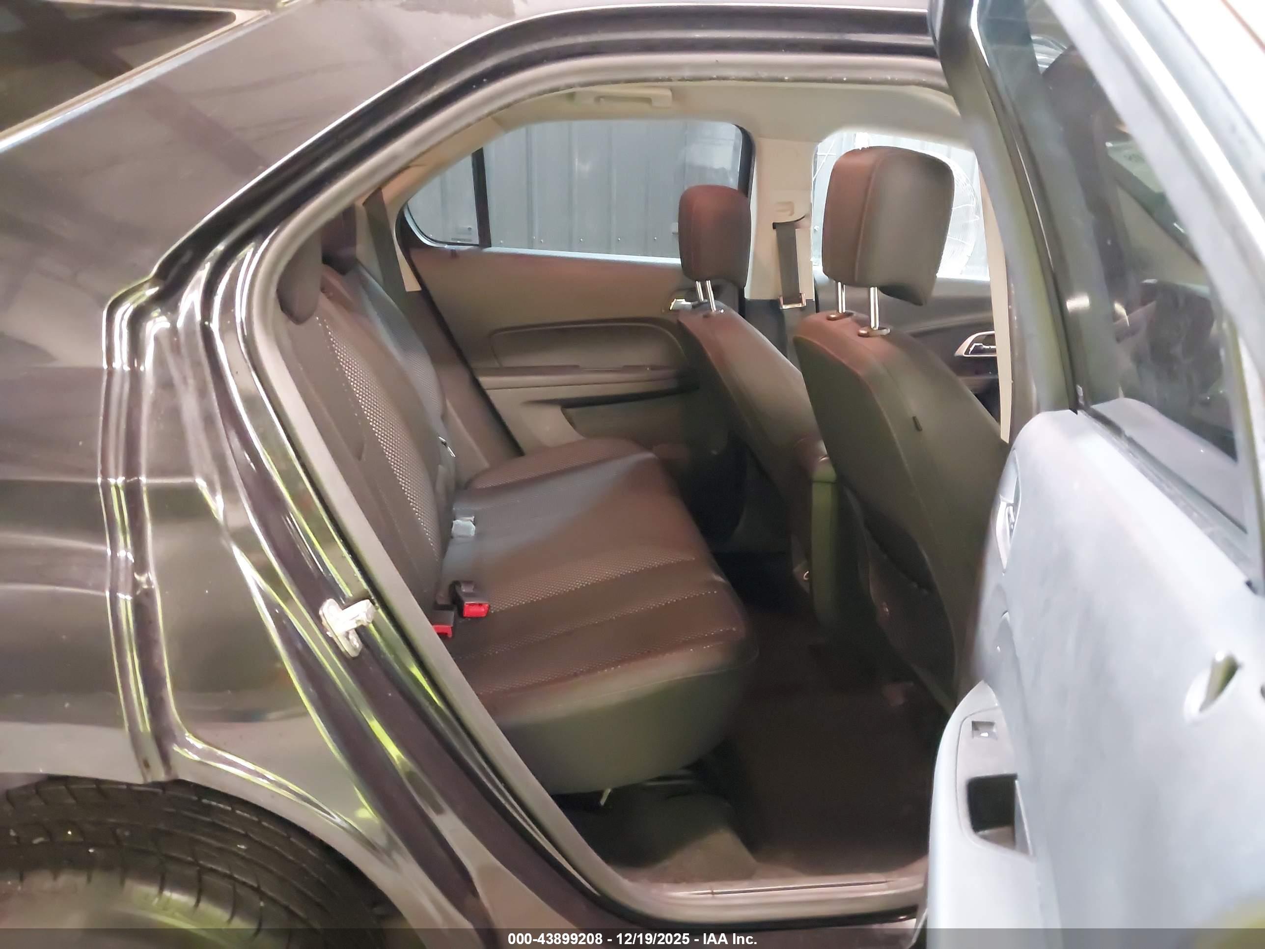 CHEVROLET EQUINOX image 8