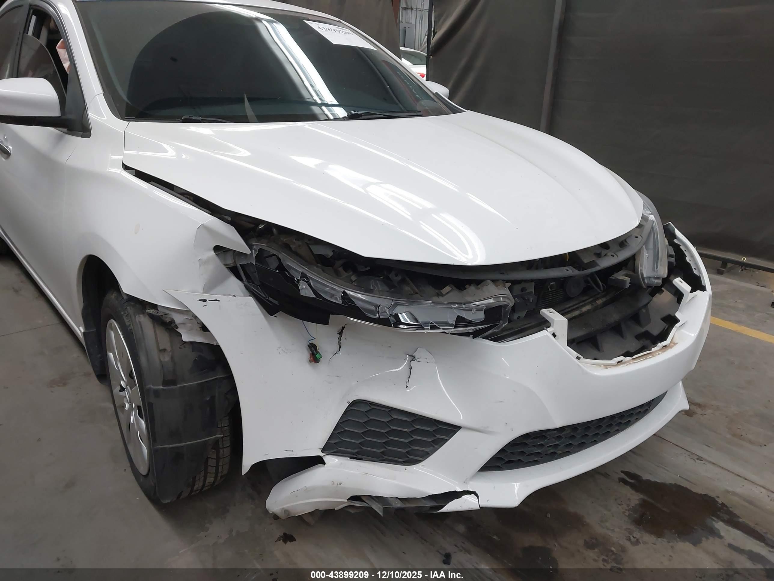 NISSAN SENTRA image 6