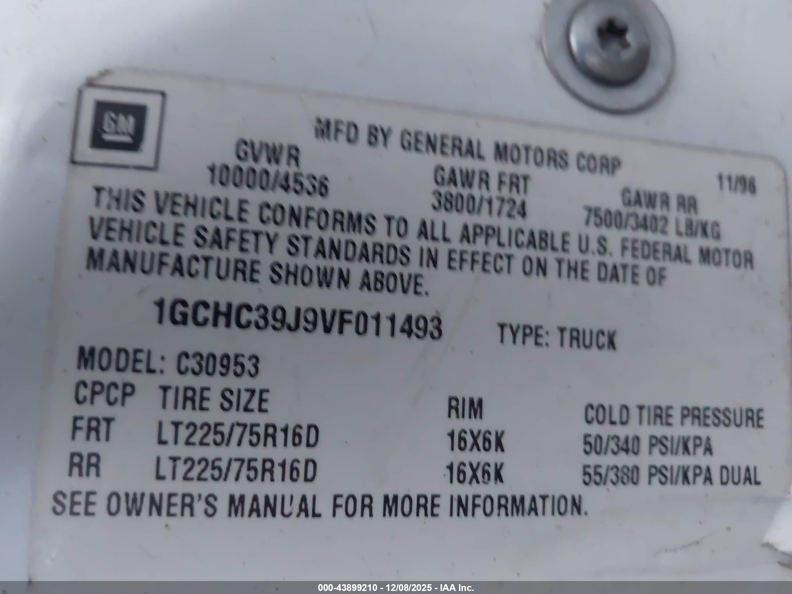 CHEVROLET C3500 image 9