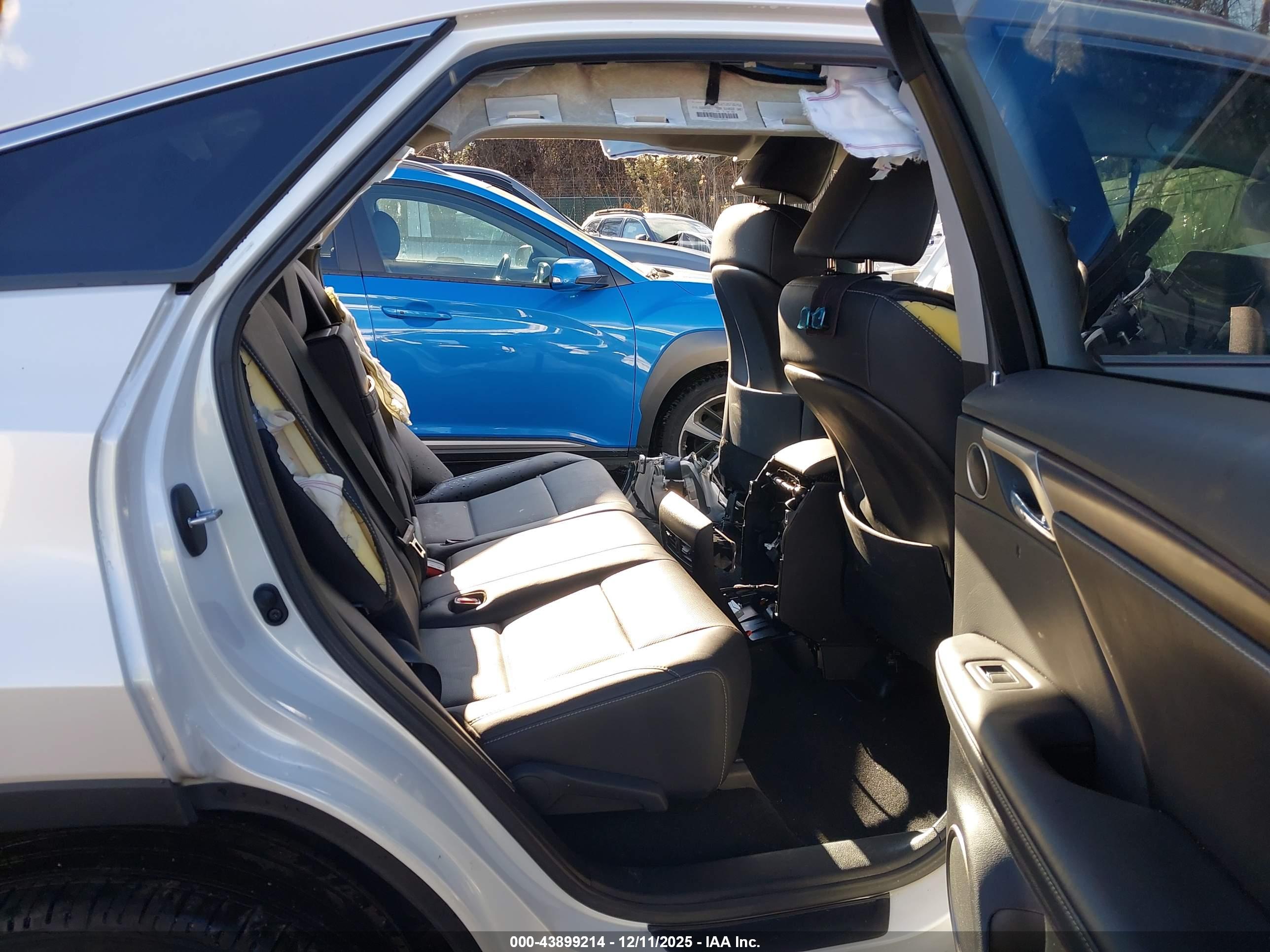 LEXUS RX image 8