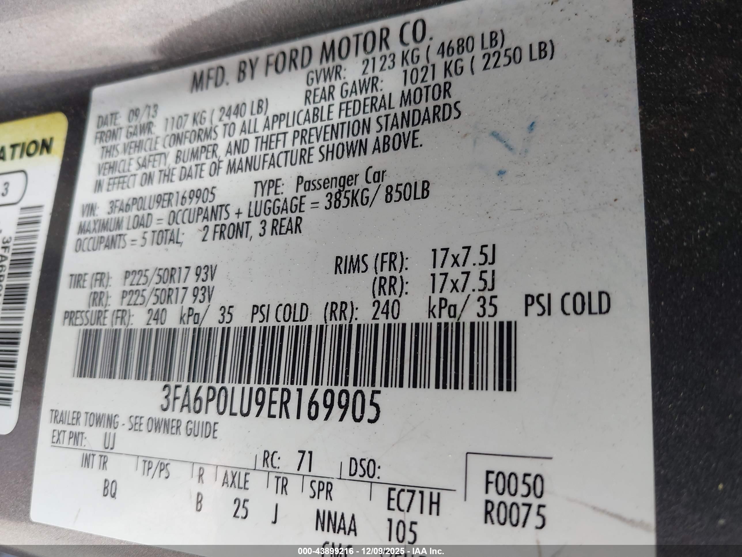 FORD FUSION image 9