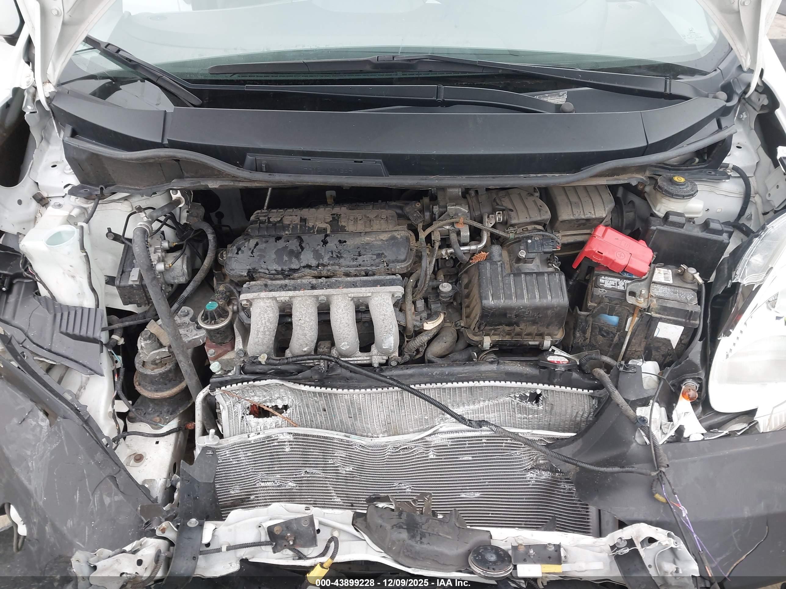 HONDA FIT image 10