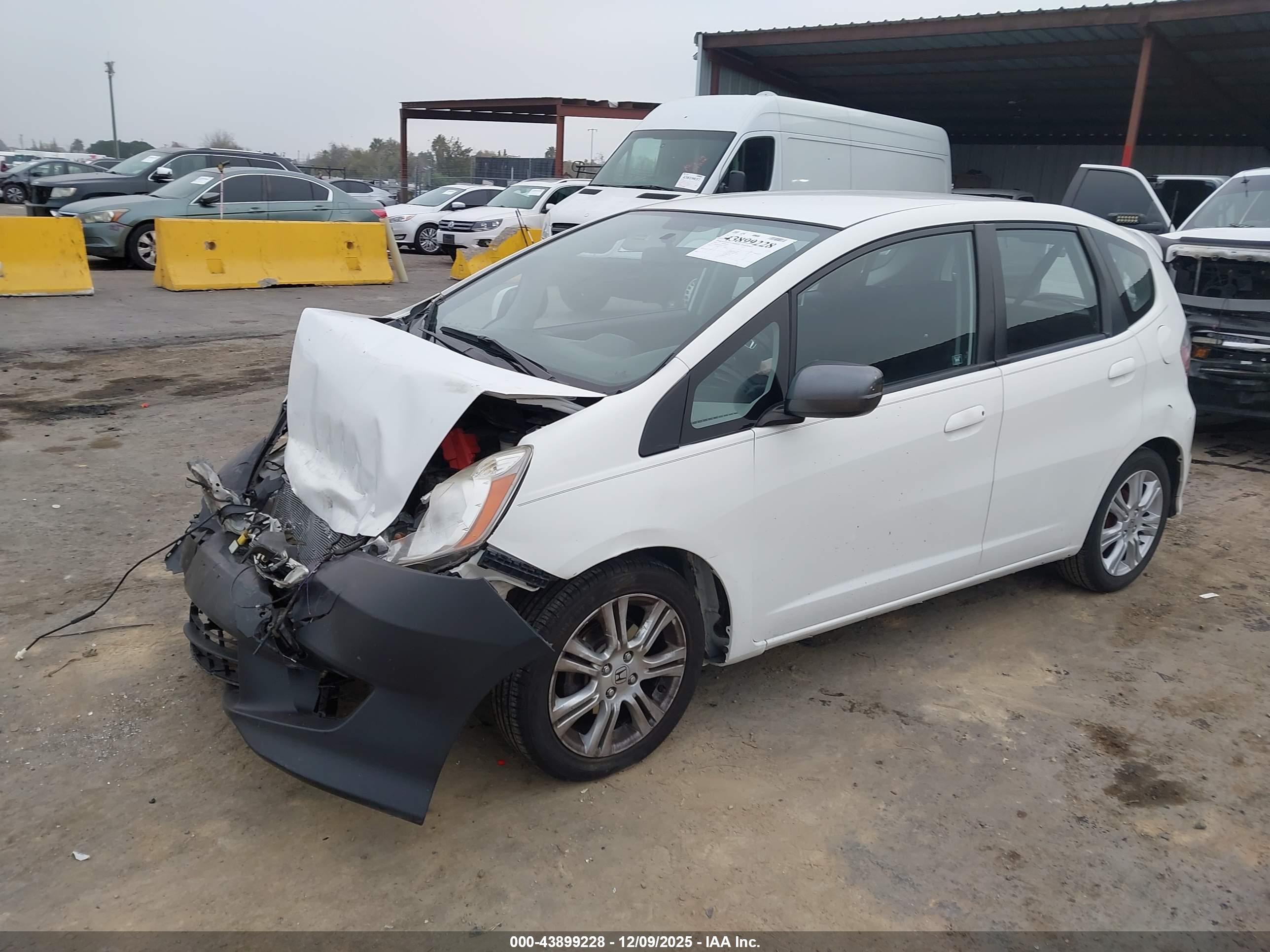 HONDA FIT image 2