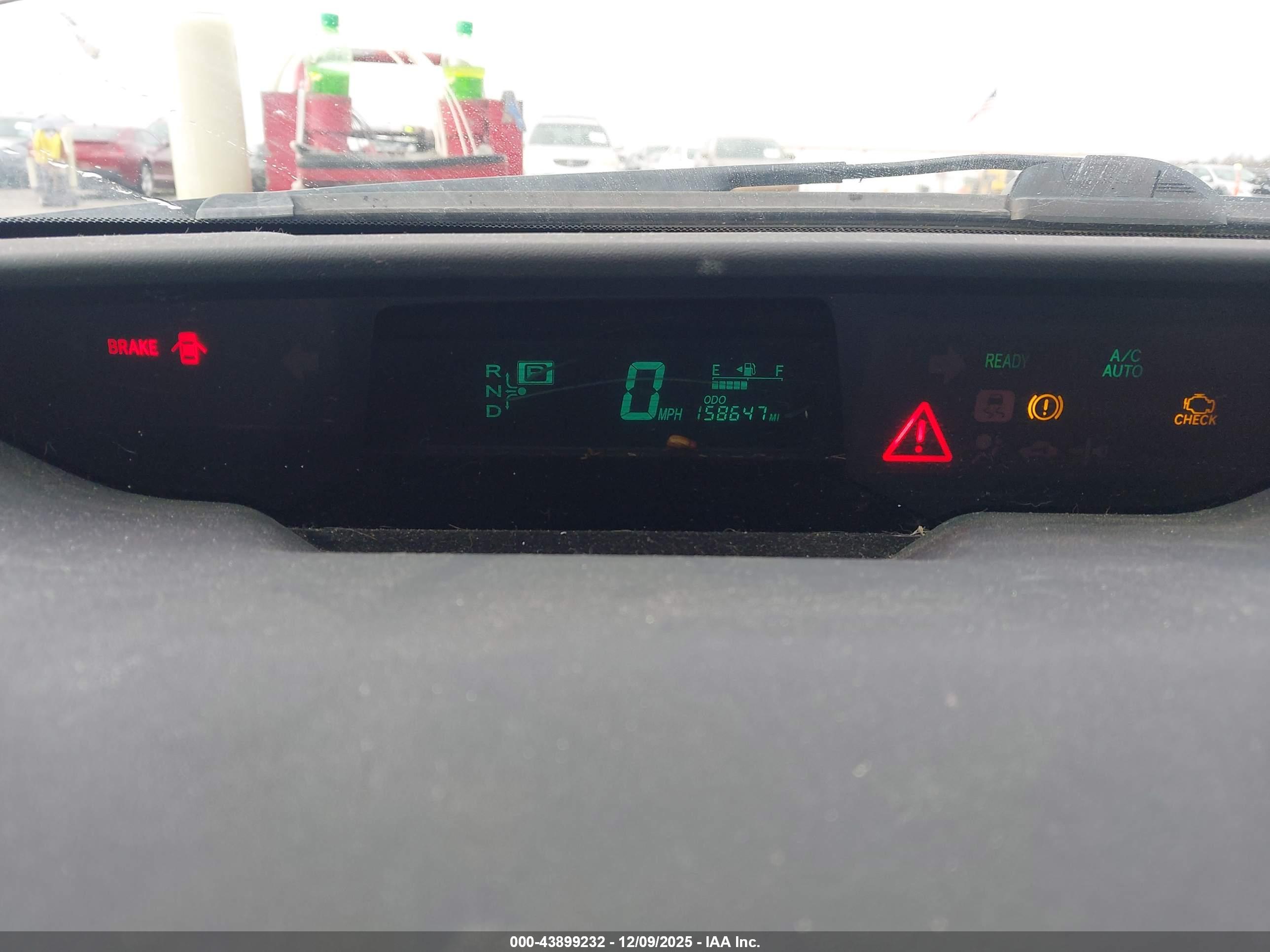 TOYOTA PRIUS image 7