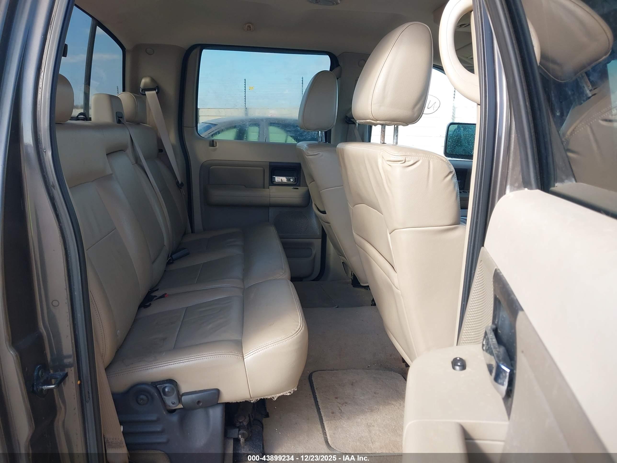FORD F-150 image 8