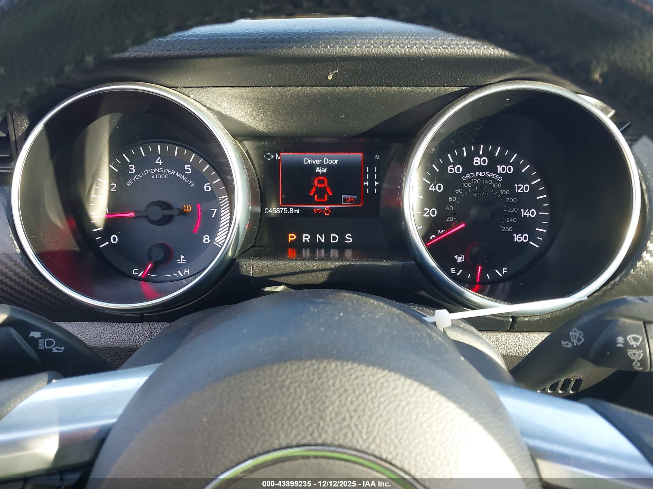 FORD MUSTANG image 7
