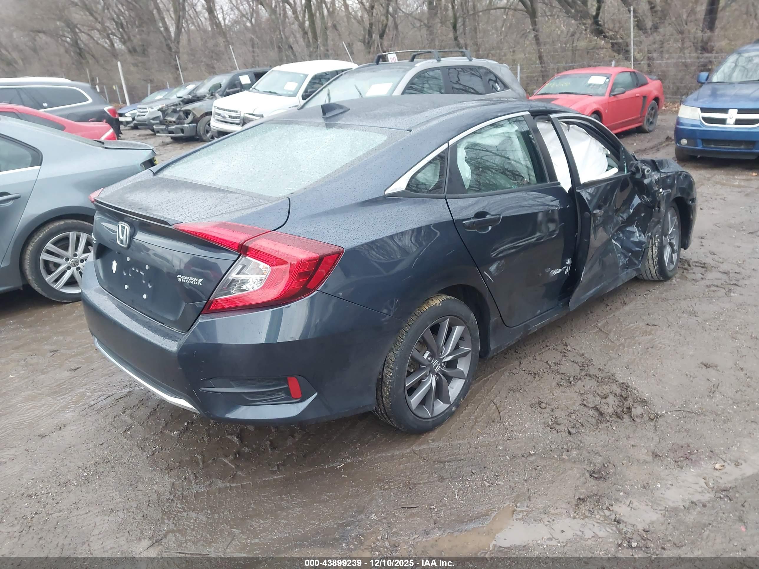 HONDA CIVIC image 4