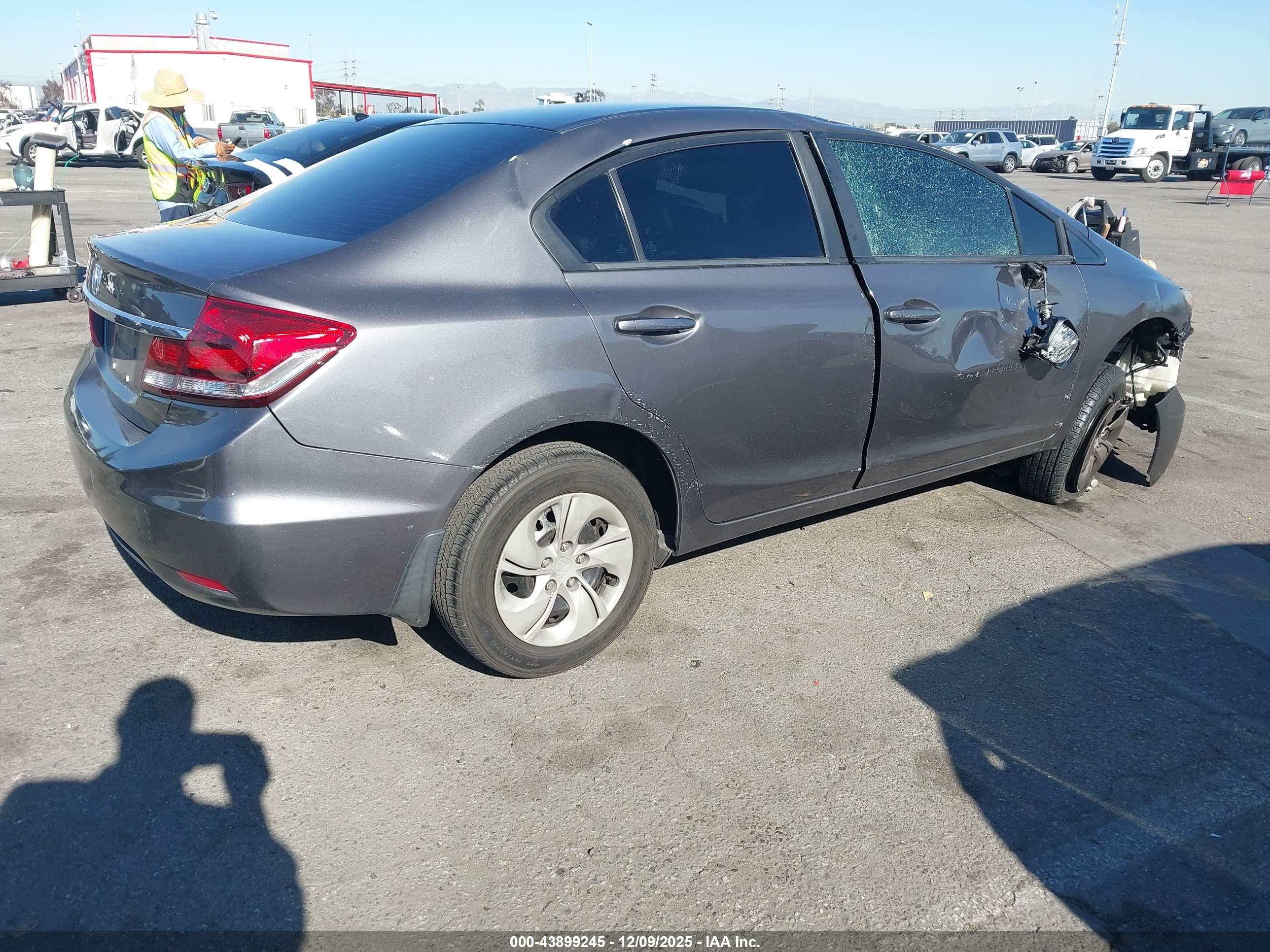 HONDA CIVIC image 4