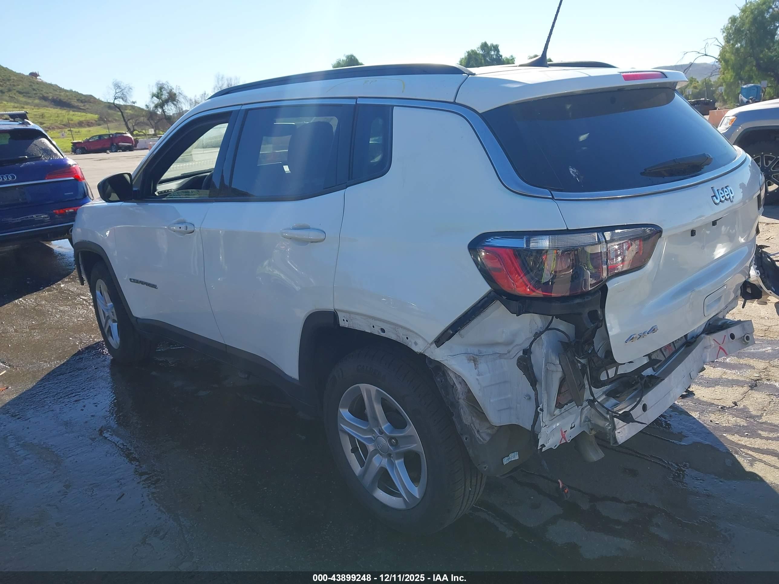 JEEP COMPASS image 3