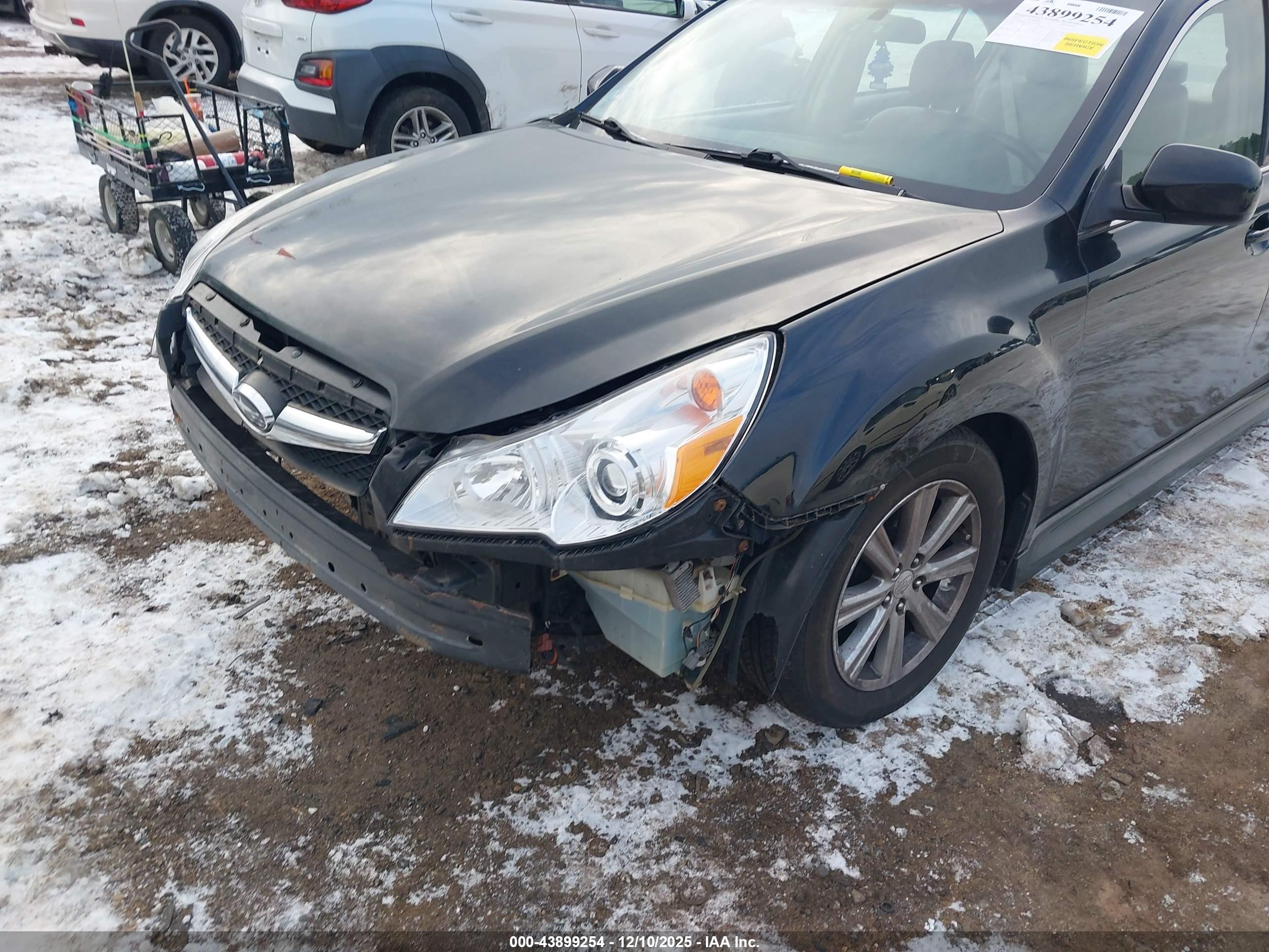 SUBARU LEGACY image 6