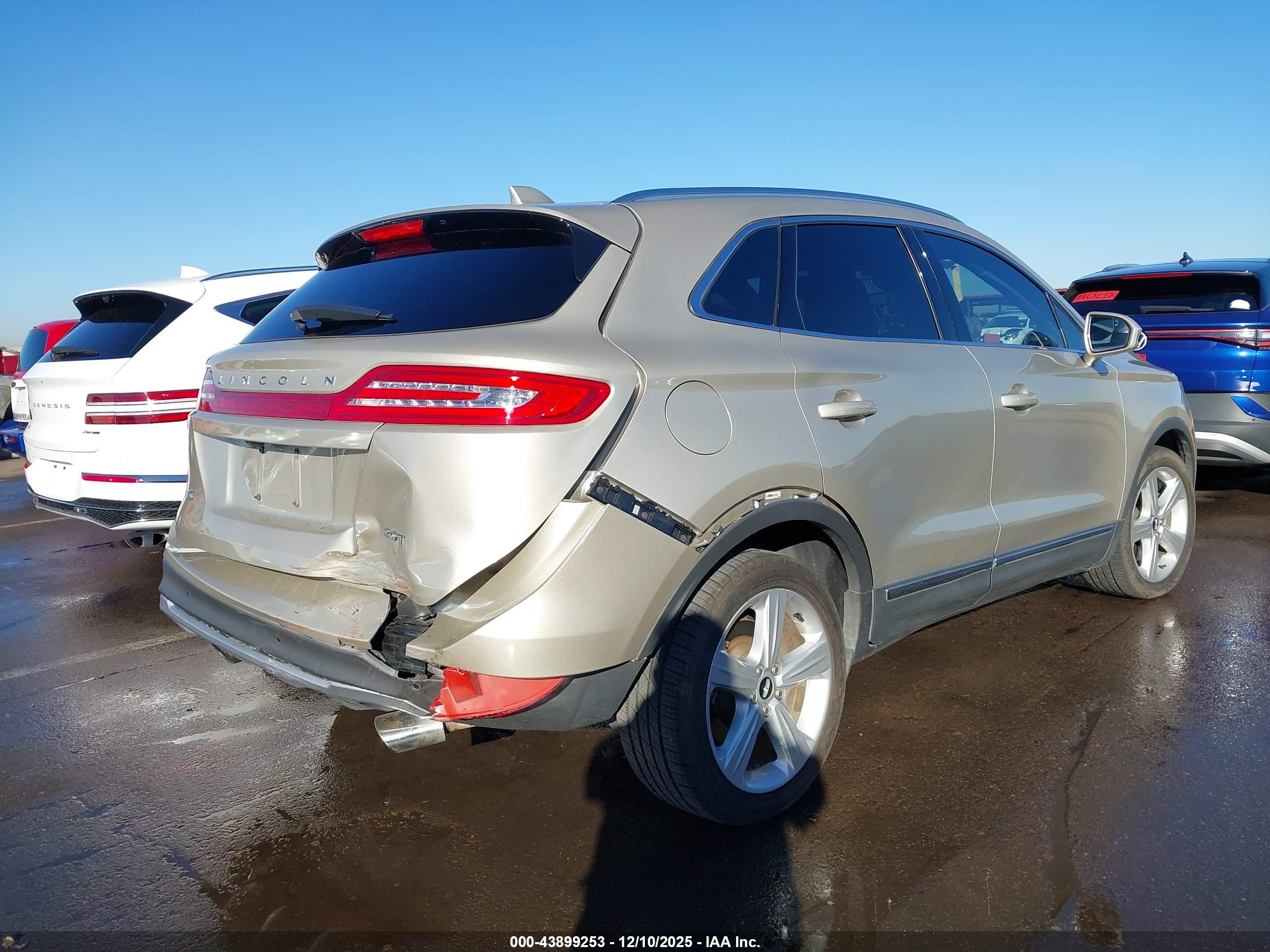 LINCOLN MKC image 6